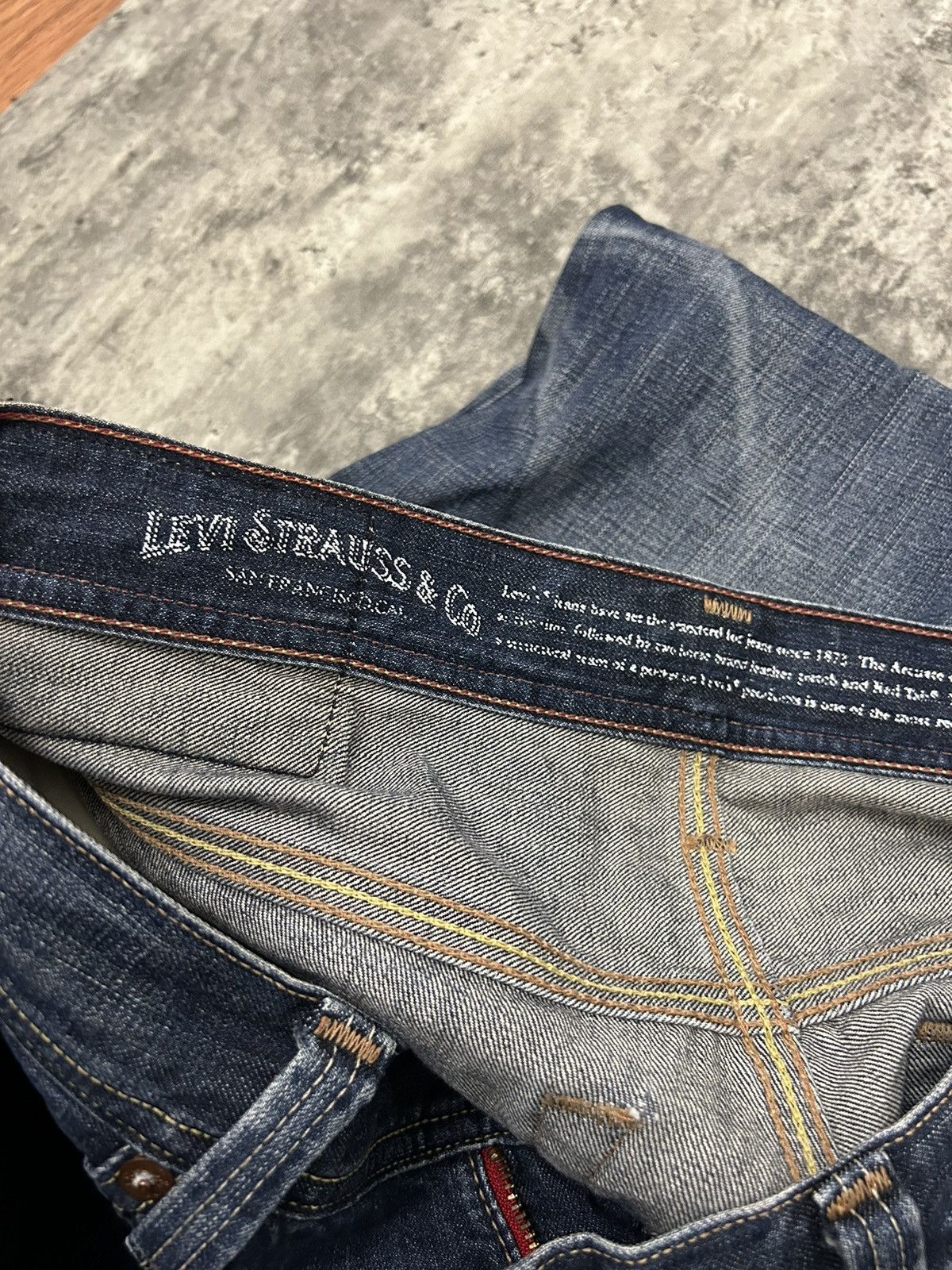 Levi's 90s Levis 507 Vintage Y2K Boot Cut Retro Denim Pants Size US 36 / EU 52 - 14 Thumbnail