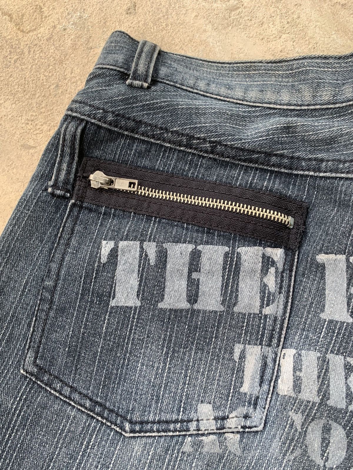 If Six Was Nine × Japanese Brand × Le Grande Bleu (L.G.B.) Rare Sex Pot Revenge Skull Punk Distressed Denim☠️🎌 Size US 33 - 19 Thumbnail