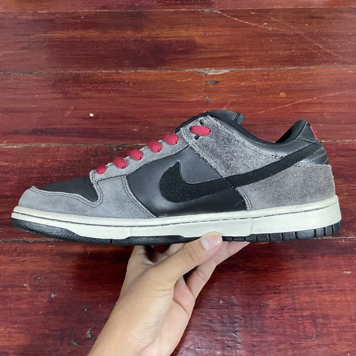 Nike SB Dunk Low Dark Charcoal Black 2010 Size US 8.5 / EU 41-42 - 3 Thumbnail