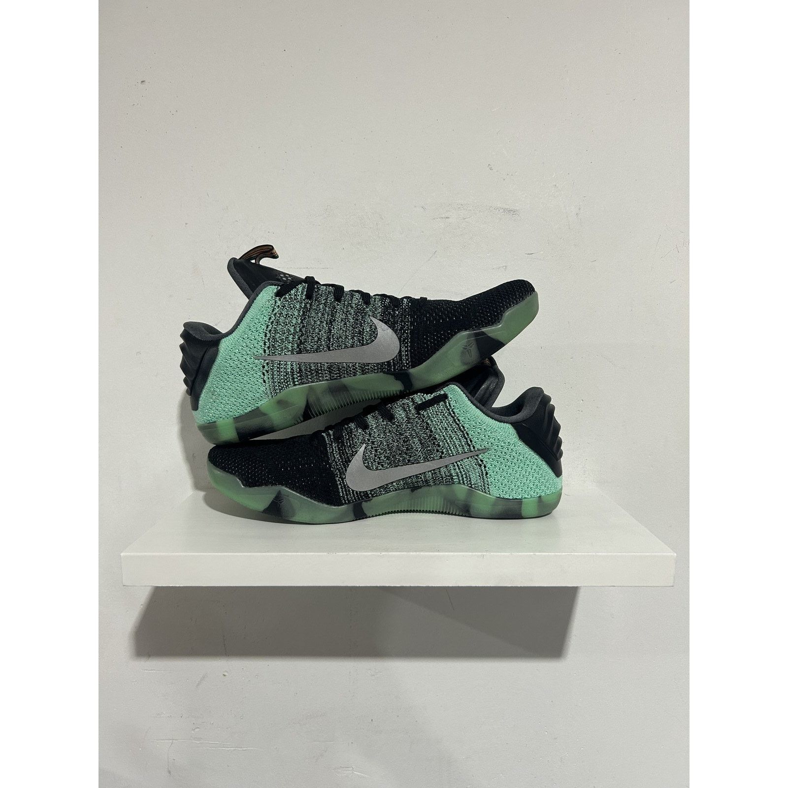 Nike NIKE KOBE 11 ELITE LOW ALL-STAR 2016 SIZE 11.5 PREOWNED Size US 11.5 / EU 44-45 - 2 Thumbnail
