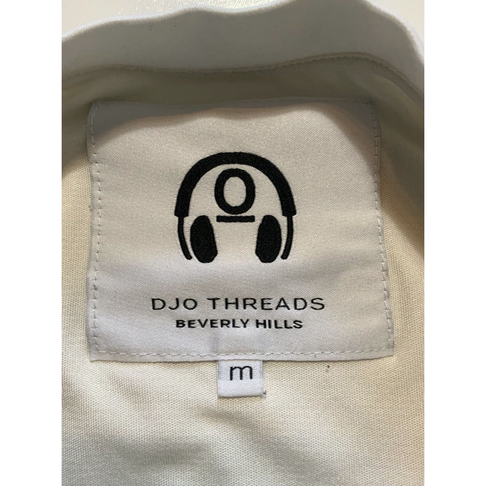 Vintage DJO Threads Beverly Hills Collection 2 Silk Lined Double Layer S/S T-Shirt Sz. M Men White Shirt Lined Silk BH Collection 2 Mens M White Shirt Size US M / EU 48-50 / 2 - 5 Thumbnail