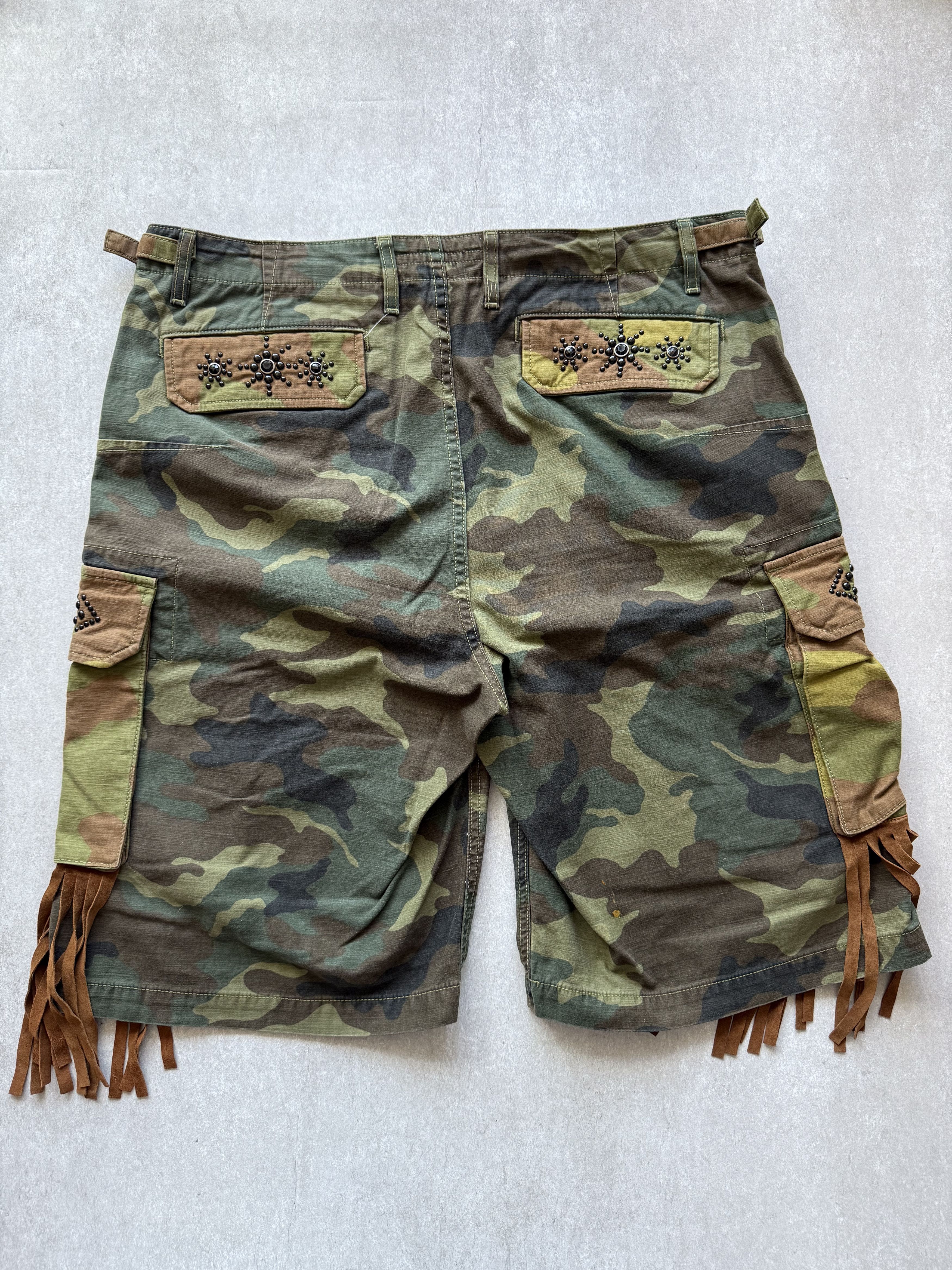 Cout de la Liberte Coute De La Liberte Camo Cargo Shorts Size US 36 / EU 52 - 3 Thumbnail
