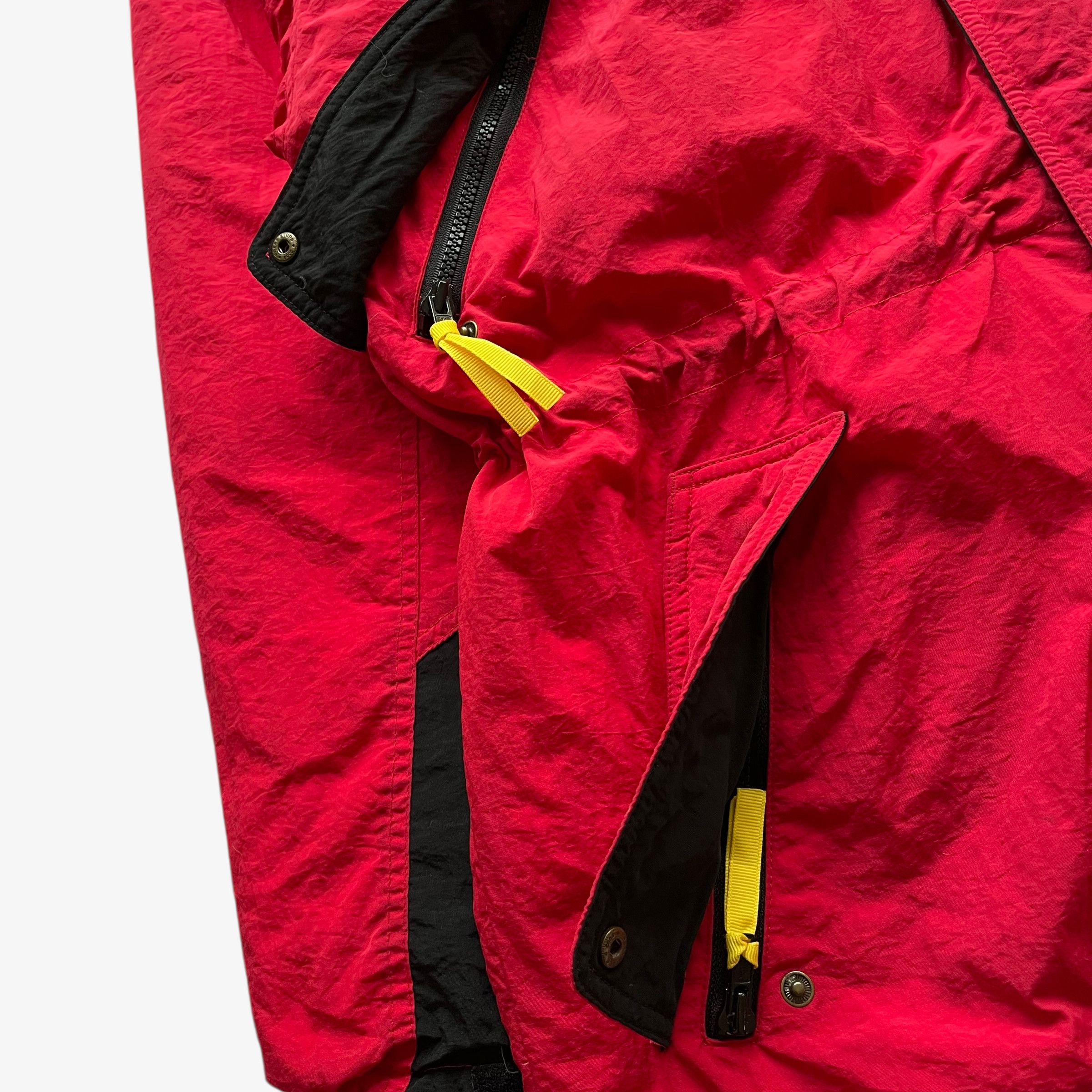 Marlboro Vintage 90s Men's Marlboro Country Store Red Puffer Jacket Size US M / EU 48-50 / 2 - 4 Thumbnail