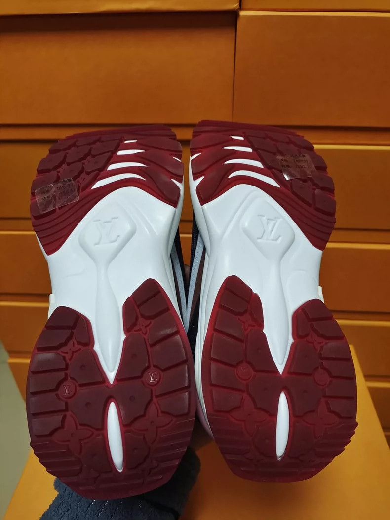 Louis Vuitton Louis Vuitton Run55 Women's Athletic Shoes-2507 Size US 4 / IT 34 - 9 Thumbnail