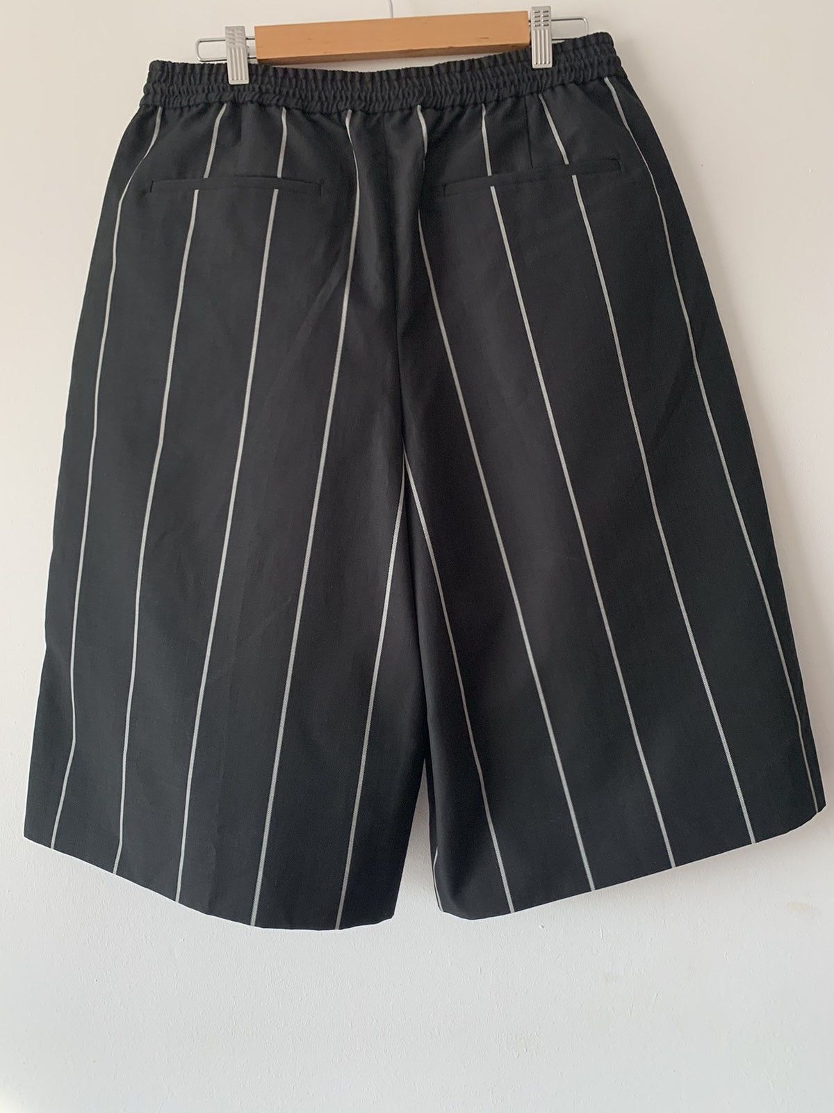 Juun.J 🔥🔥 Juun.J Black Striped Shorts Size US 32 / EU 48 - 2 Thumbnail