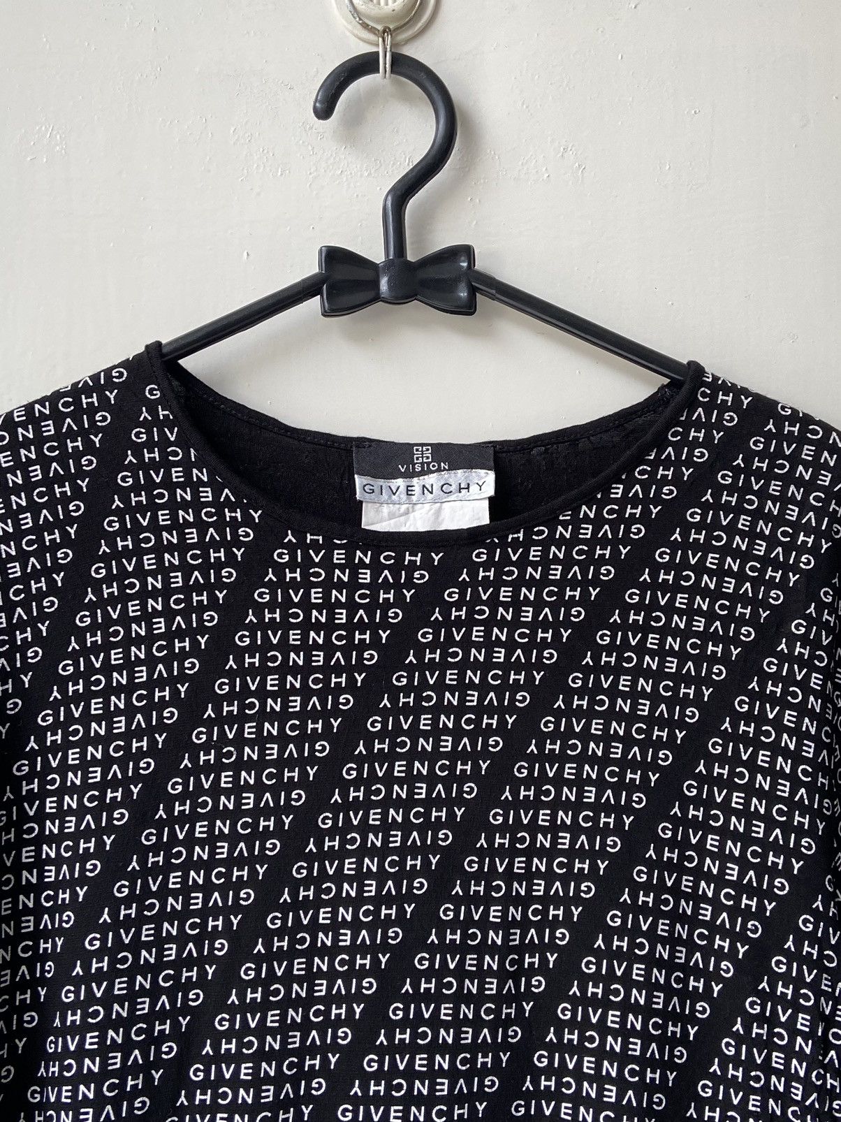 Givenchy GIVENCHY Black Motive T-shirt Size US XS / EU 42 / 0 - 4 Thumbnail