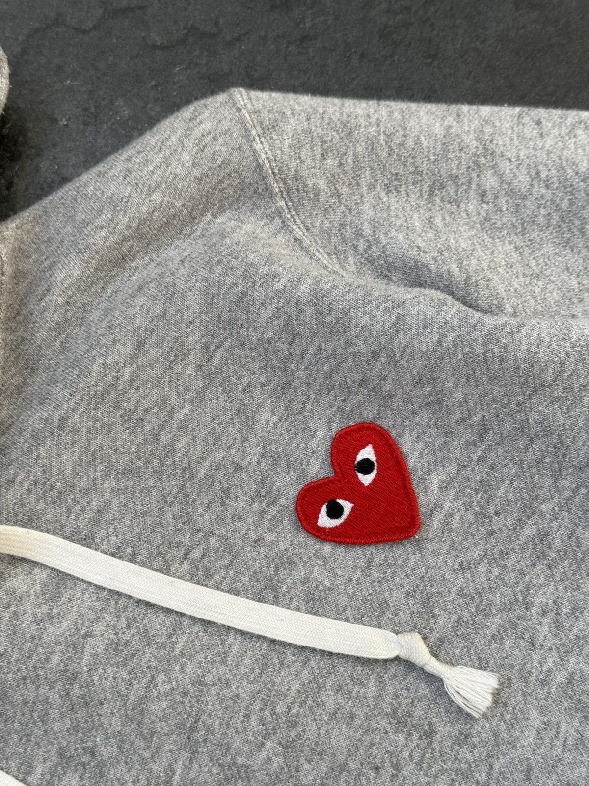 Comme des Garcons × Comme des Garcons PLAY Play Comme des Garcons Heart Logo Hoodie/ CDG Heart Hoodie Size XS / US 0-2 / IT 36-38 - 5 Thumbnail