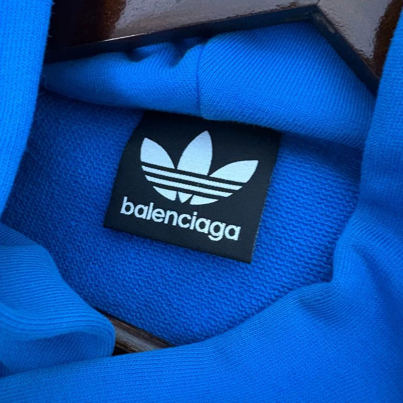 Balenciaga Balenciaga Limited light blue hoodie sweater Size US M / EU 48-50 / 2 - 3 Thumbnail