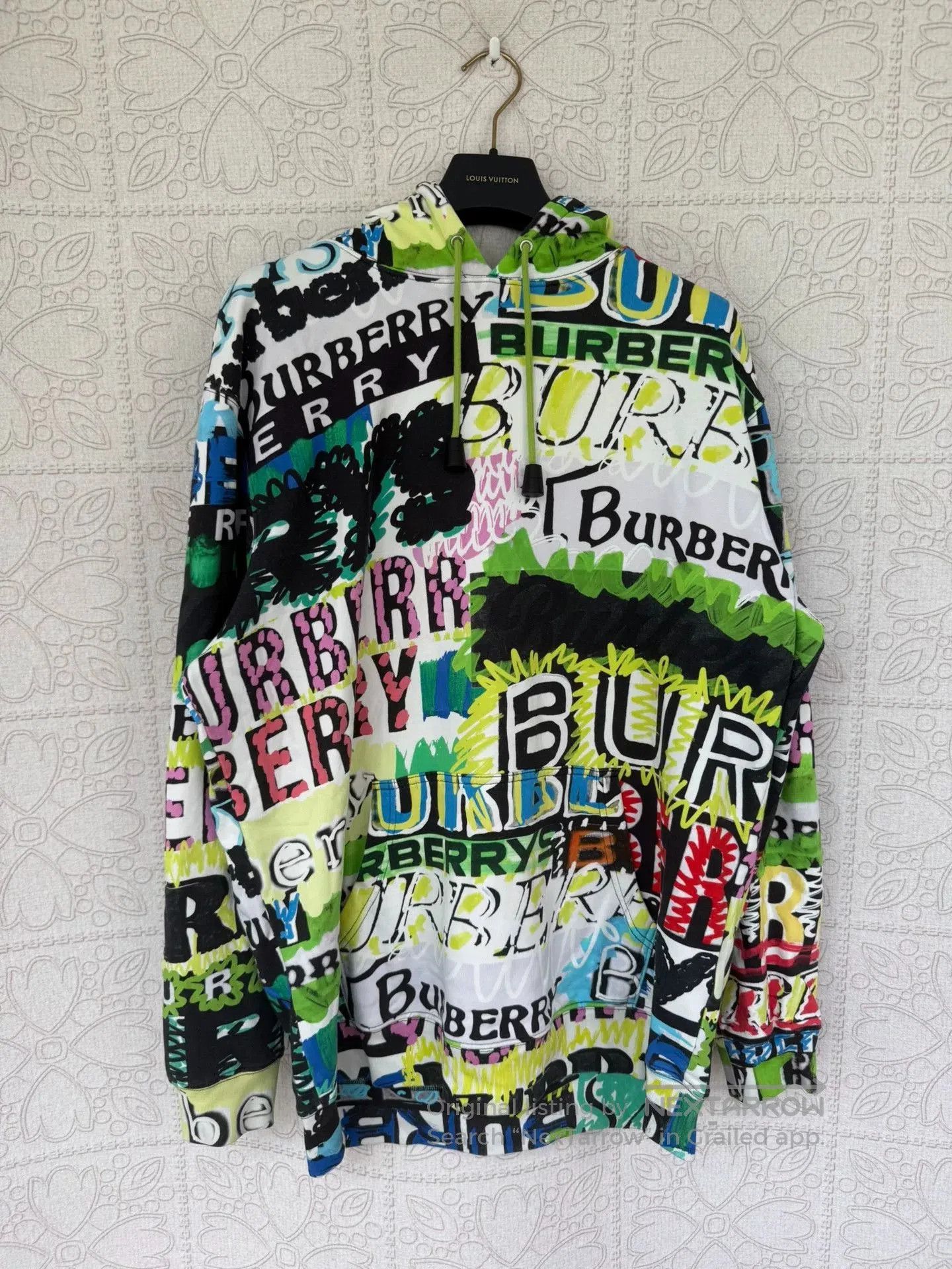 Burberry burberry graffiti print hooded sweatshirt large. Size US L / EU 52-54 / 3 - 1 Thumbnail