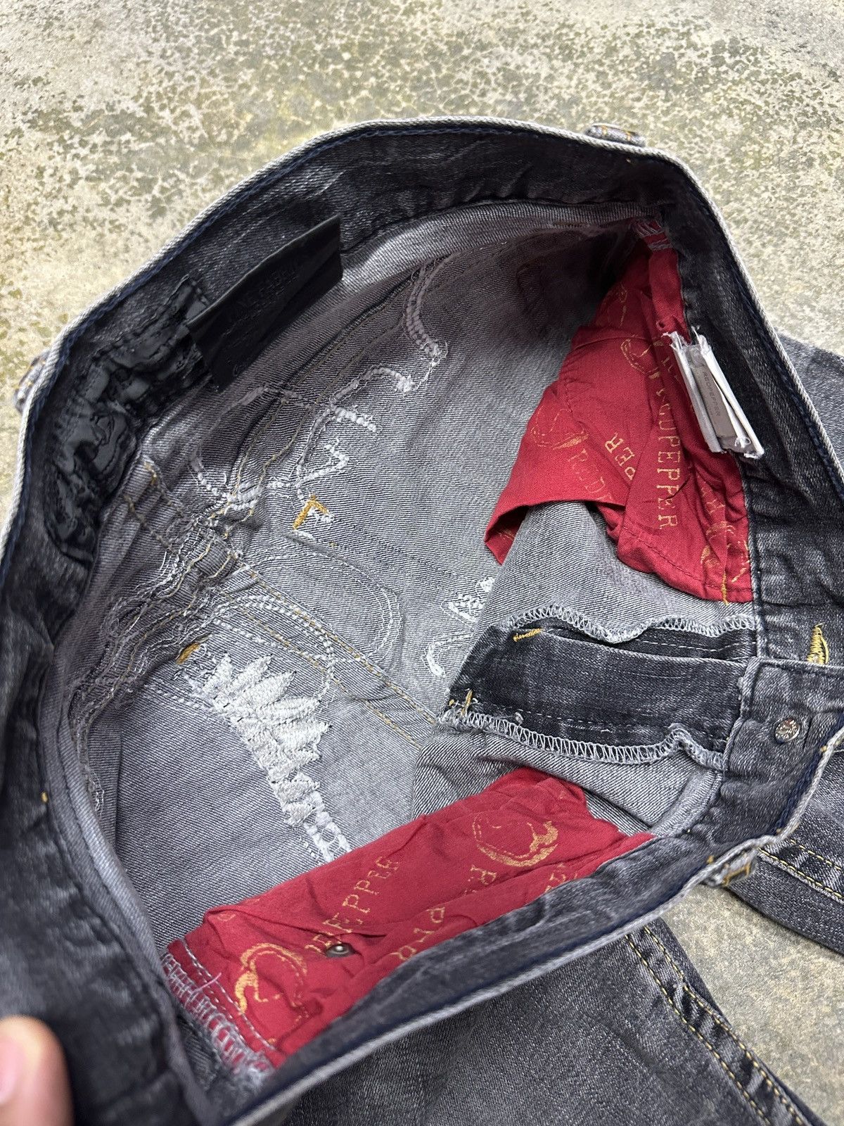 Ed Hardy × Japanese Brand Red Pepper distressed Denim Rare Design Size US 31 - 16 Thumbnail