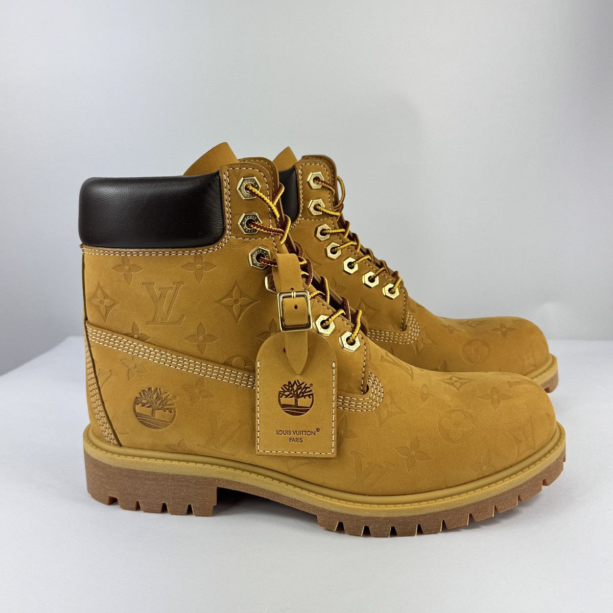Louis Vuitton x TIMBERLABD MONOGRAM BOOTS Size US 9 / EU 42 - 2 Thumbnail