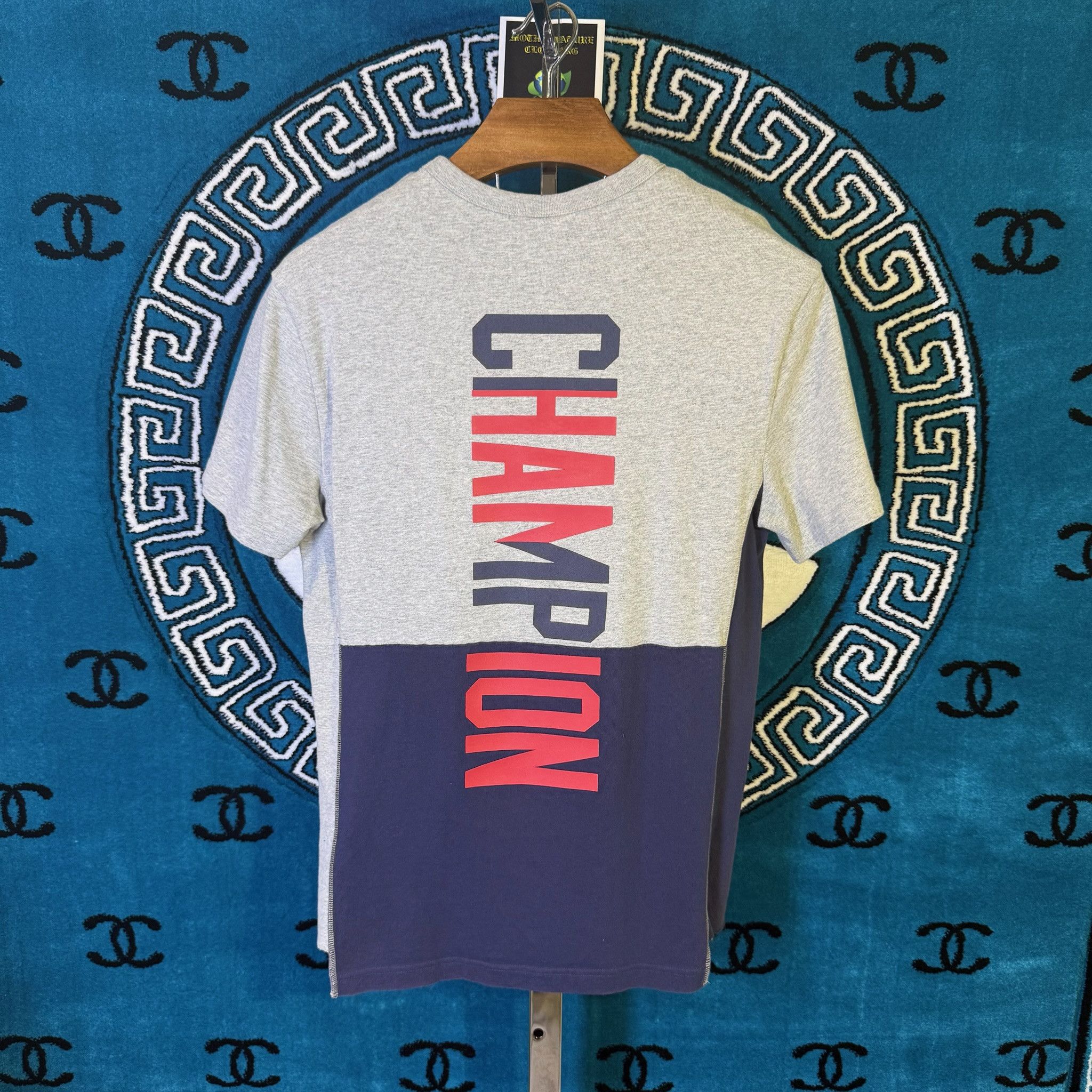 Champion THE CHAMPION PATCHWORK LOGOS GRAPHICA MOTIF S/S SHIRT Size US M / EU 48-50 / 2 - 1 Thumbnail