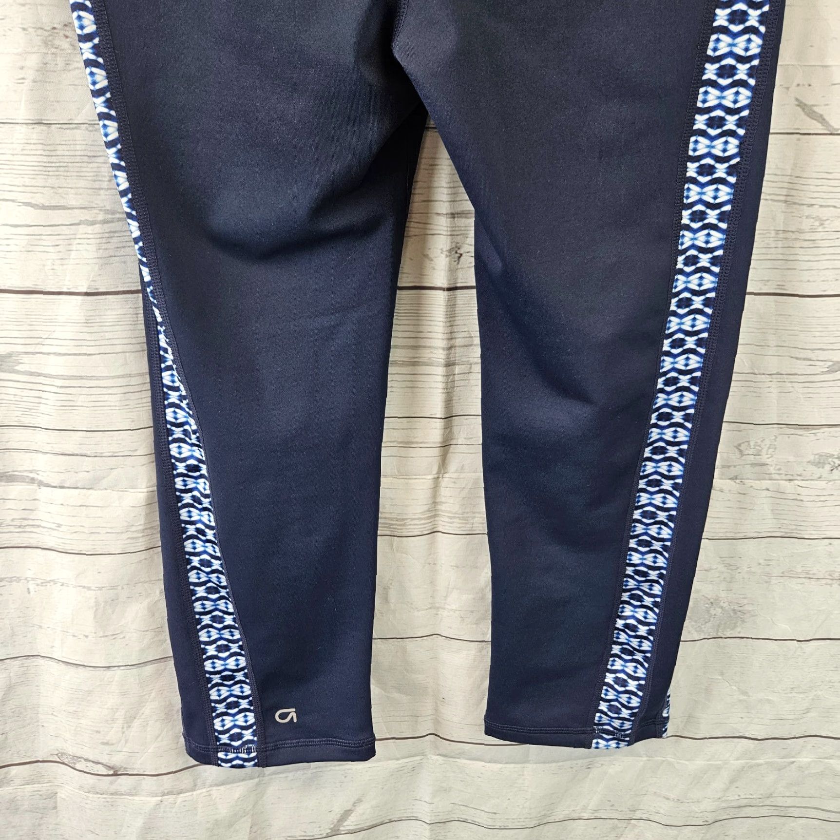 Gap Gap Fit Womens Capris Leggings Size S Blue Mid Rise Capri Women Leggings Privacy: N/A Size 28" / US 6 / IT 42 - 5 Thumbnail
