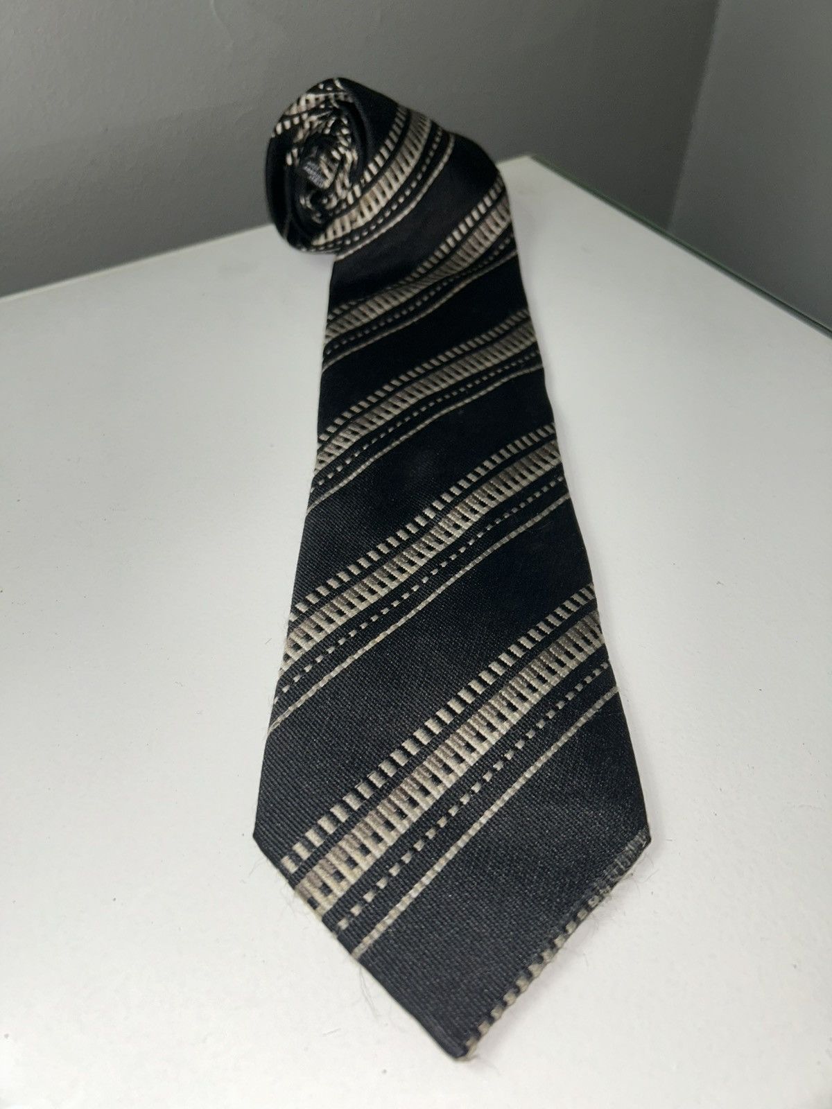 Giorgio Armani Georgio Armani Black &Silver Striped Men's Silk Tie Size ONE SIZE - 1 Thumbnail