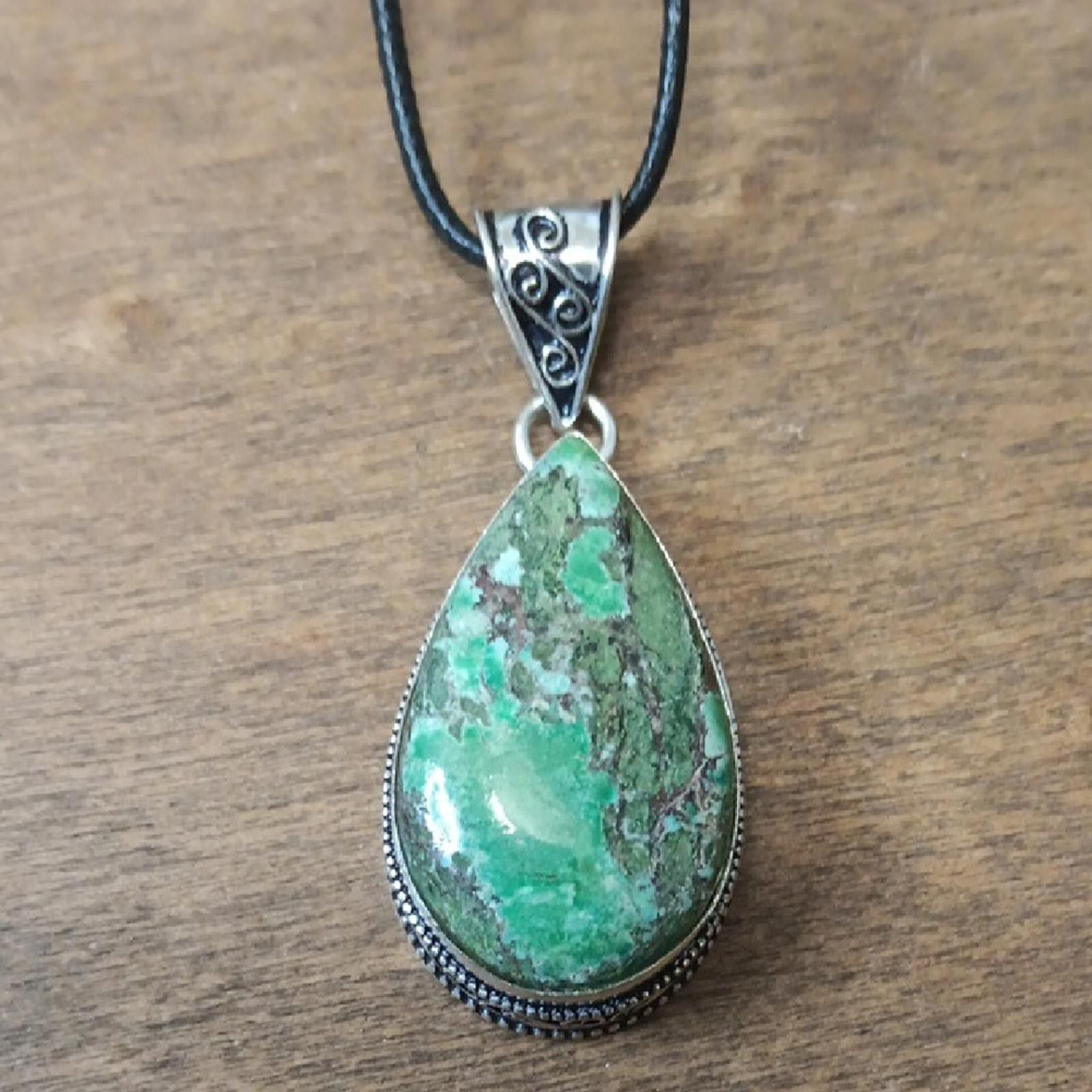 Designer Elegant Green Turquoise Teardrop Pendant Necklace Size ONE SIZE - 1 Thumbnail