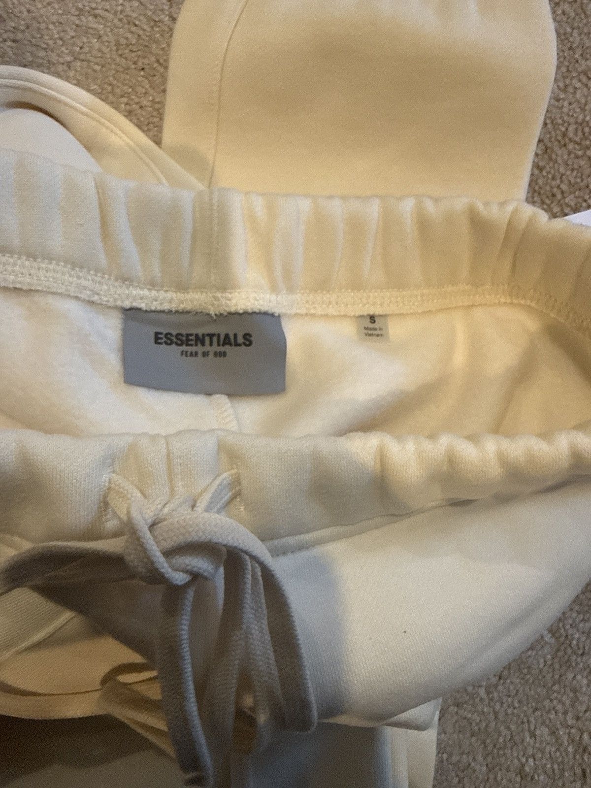 Fear of God Fear of God Essentials buttecream sweatpants Brand New S Size US 31 - 2 Thumbnail