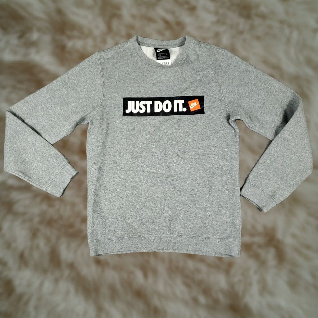 Nike Nike Sweater Mens Small Gray Swoosh Fleece Crew Pullover Sweatshirt Size US S / EU 44-46 / 1 - 1 Thumbnail