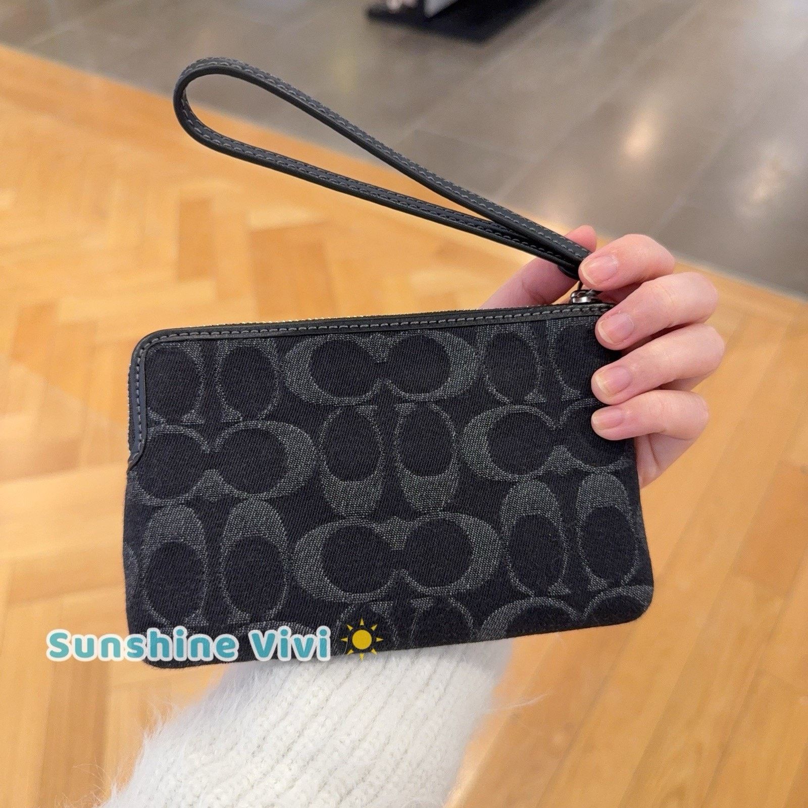 Coach NWT Coach Corner Zip Wristlet Denim CDF27 denim/Silver/Black Size ONE SIZE - 4 Thumbnail