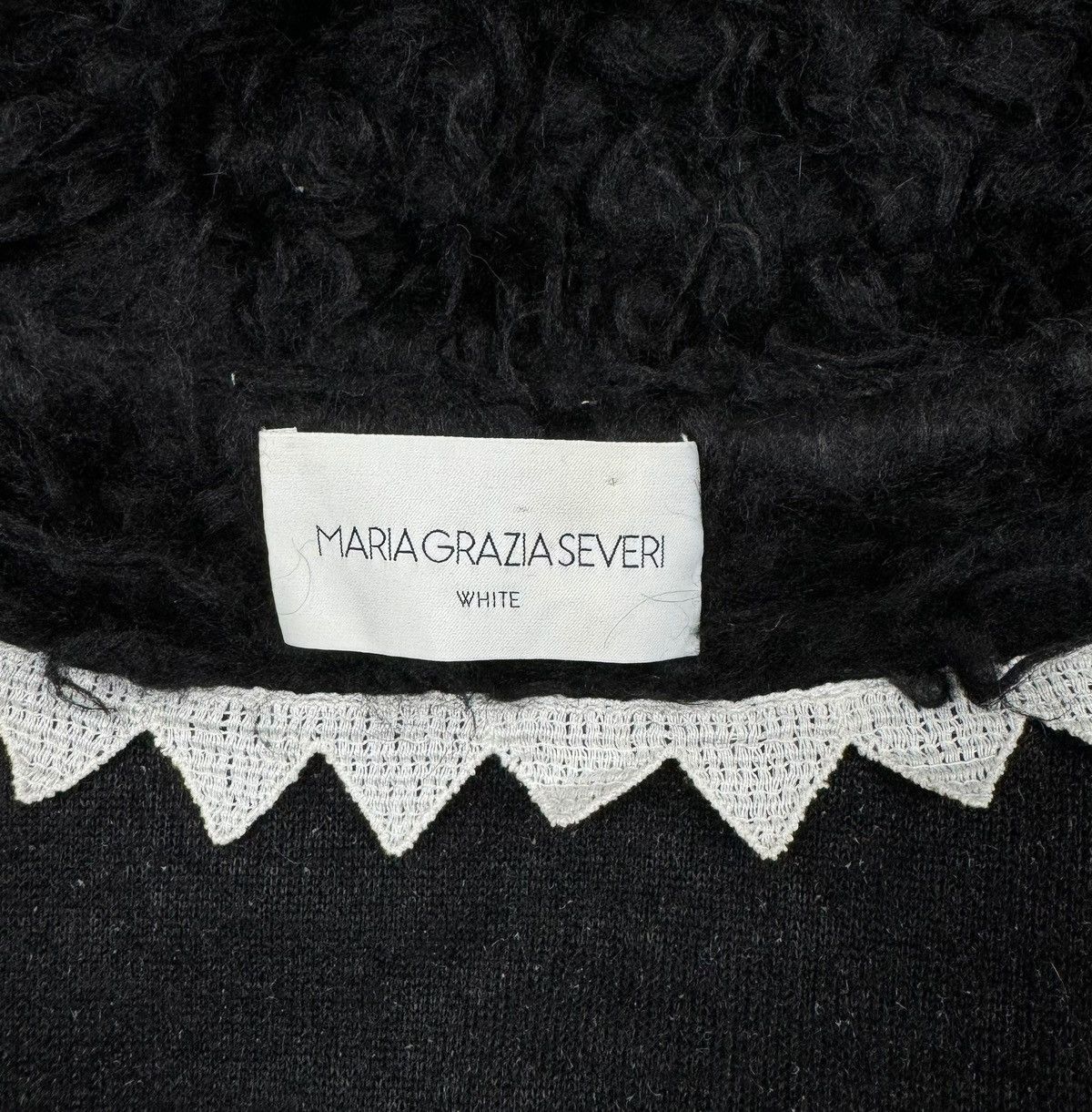 Designer Maria Grazia Severi Faux Fur Coat Sequin Decorated size 42 Size M / US 6-8 / IT 42-44 - 3 Thumbnail
