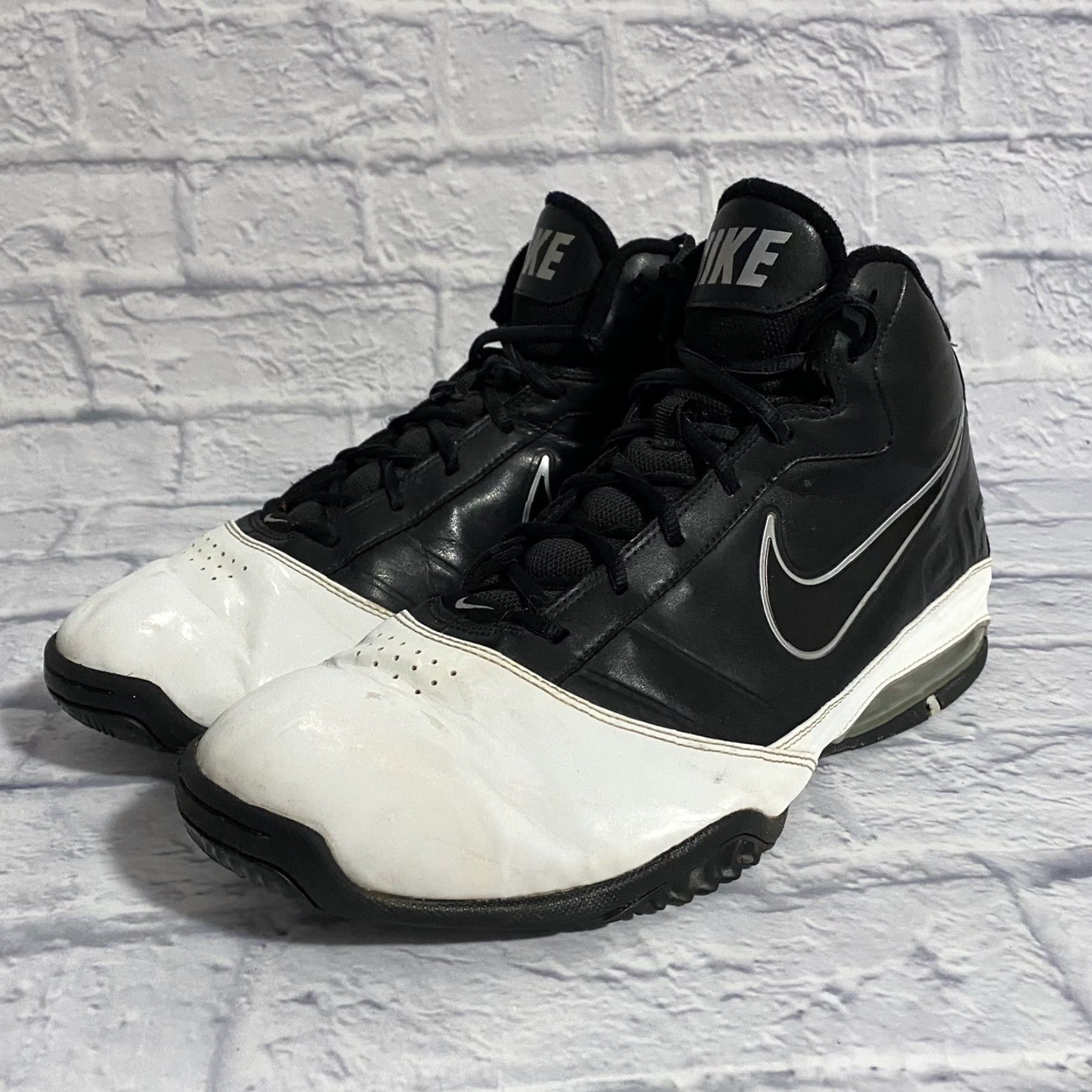 Nike Nike Air Max Turnaround Black / White Athletic Sneakers Men’s Size 12 386237-005 Sneakers Athletic Nike Men Classic Basketball Outdoor Sports 2010 Size US 11 / EU 44 - 3 Thumbnail