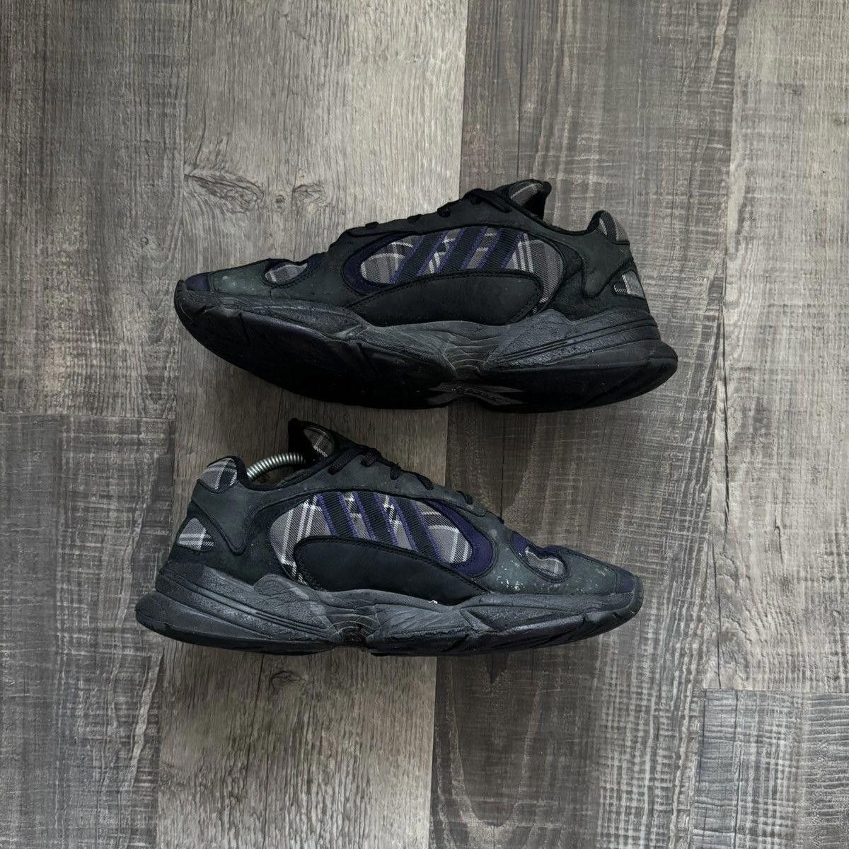 Adidas ADIDAS • Yung-1 "Purple Plaid" (9M) Size US 9 / EU 42 - 3 Thumbnail