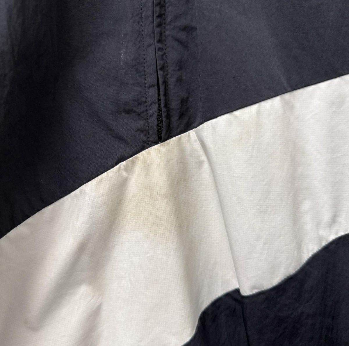 Nike Nike Windbreaker Size US XL / EU 56 / 4 - 4 Thumbnail