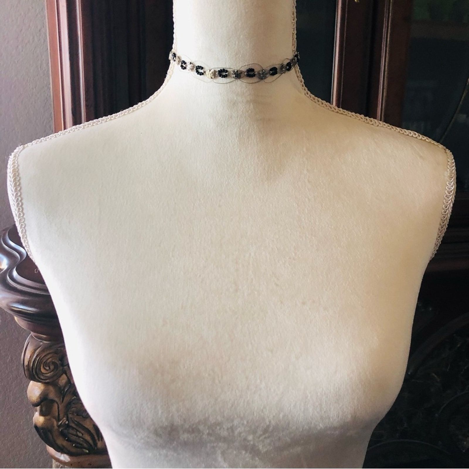 Handmade Handcrafted butterfly seed bead wire choker necklace Size ONE SIZE - 2 Thumbnail