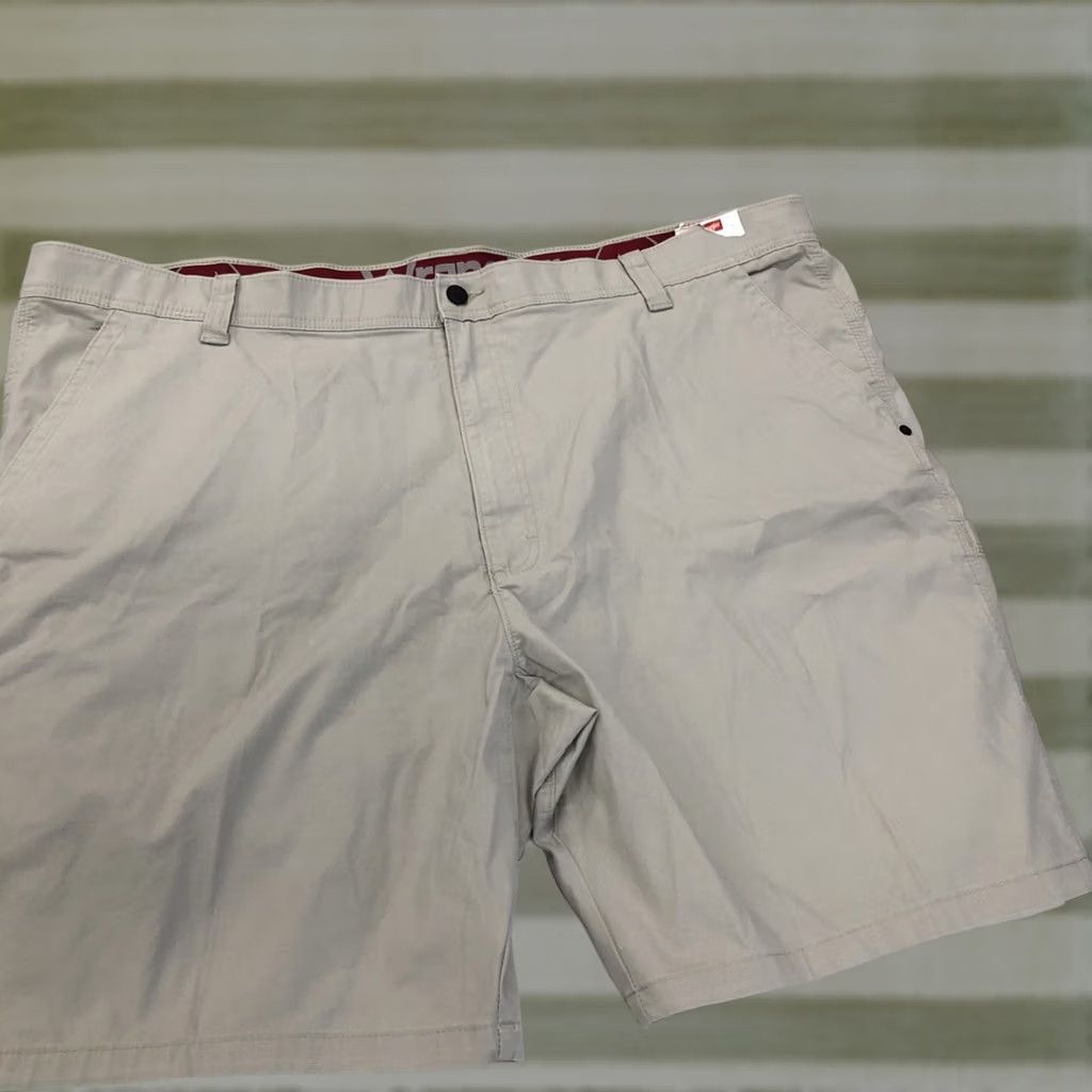 Wrangler Wrangler Mountain 48 X 9 Lightweight Outdoor Hiking Utility Shorts Mens Big & Tall Cargo Pockets Beige 48 Classic Outdoor Size US 32 / EU 48 - 1 Thumbnail