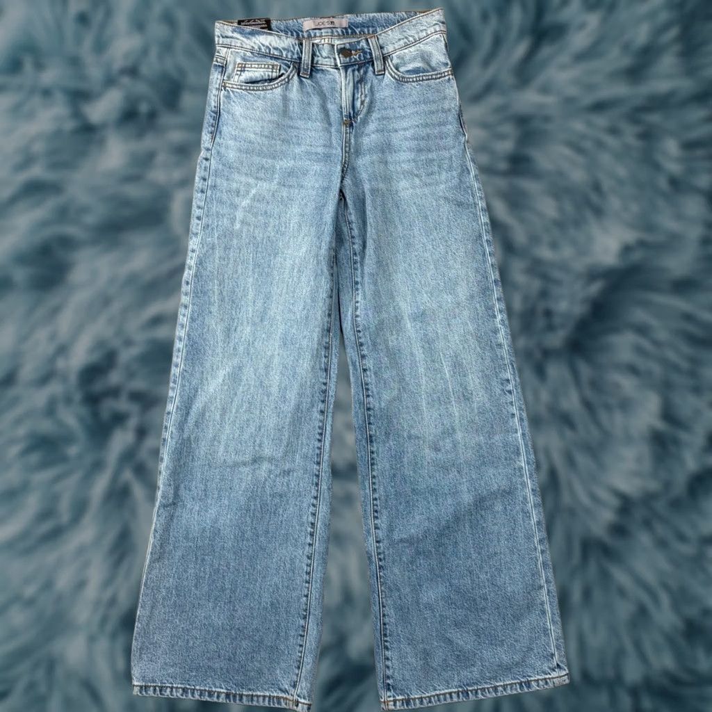 Vintage Joes Jeans Hanoi Low Rise Wide Leg Jeans Light Wash Blue Denim 24 NWT Women Wide-Leg 5-Pocket Zip Button Inseam 31"} Size 42" / US 20 - 1 Thumbnail