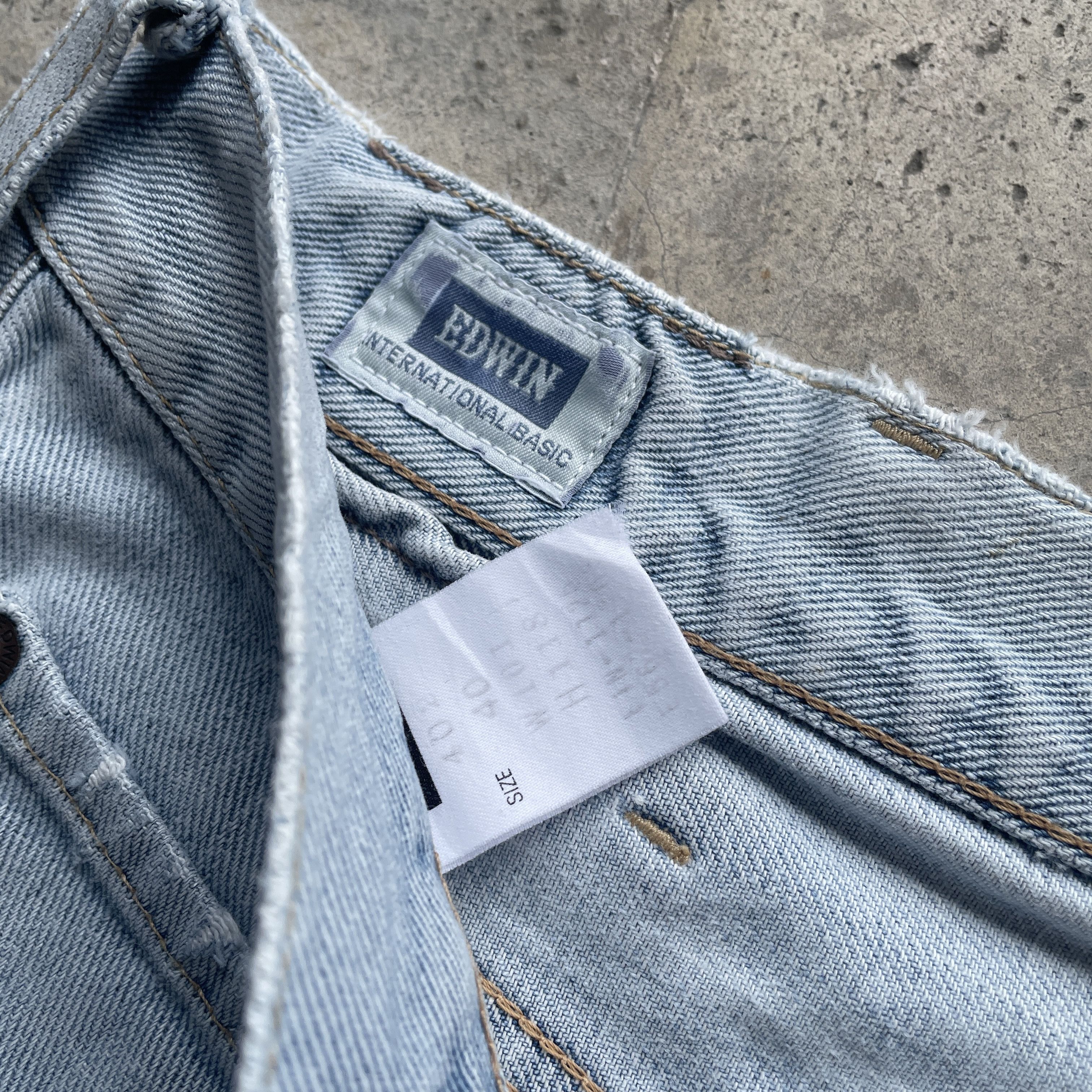 Edwin × Japanese Brand VINTAGE EDWIN DISTRESSED WASH JEANS FADED DENIM PANTS W39 Size US 39 - 7 Thumbnail