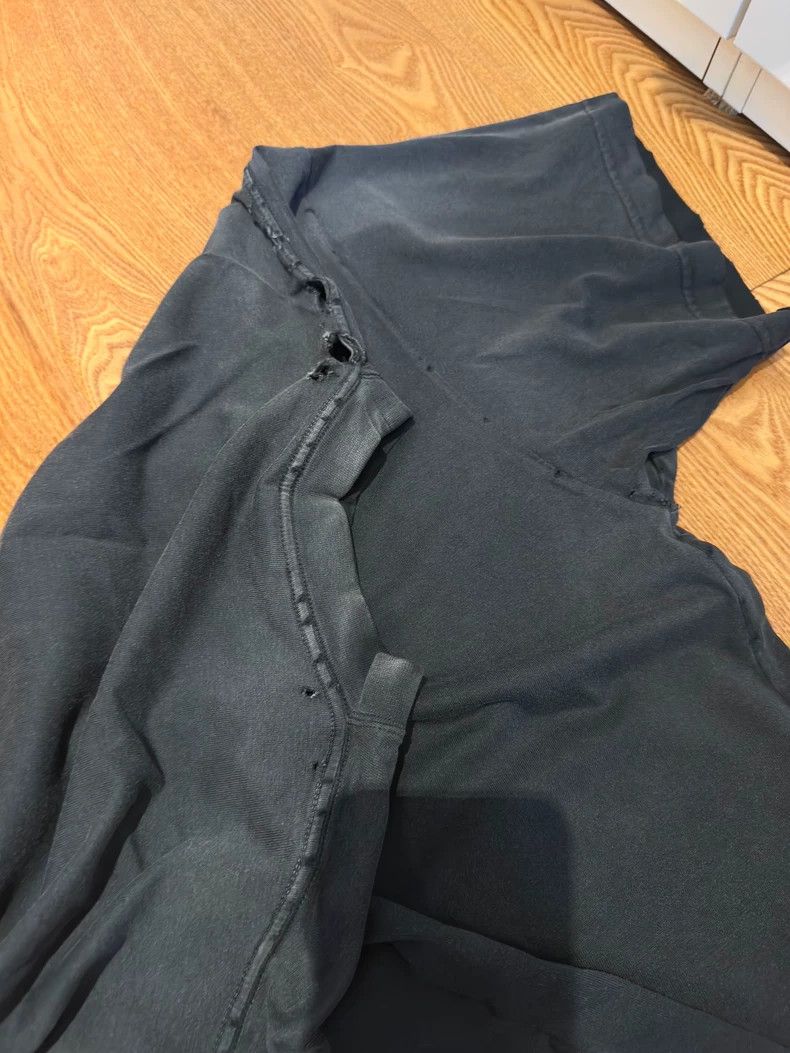 Balenciaga Balenciaga size 2 Short Sleeve Tee Size US S / EU 44-46 / 1 - 4 Thumbnail