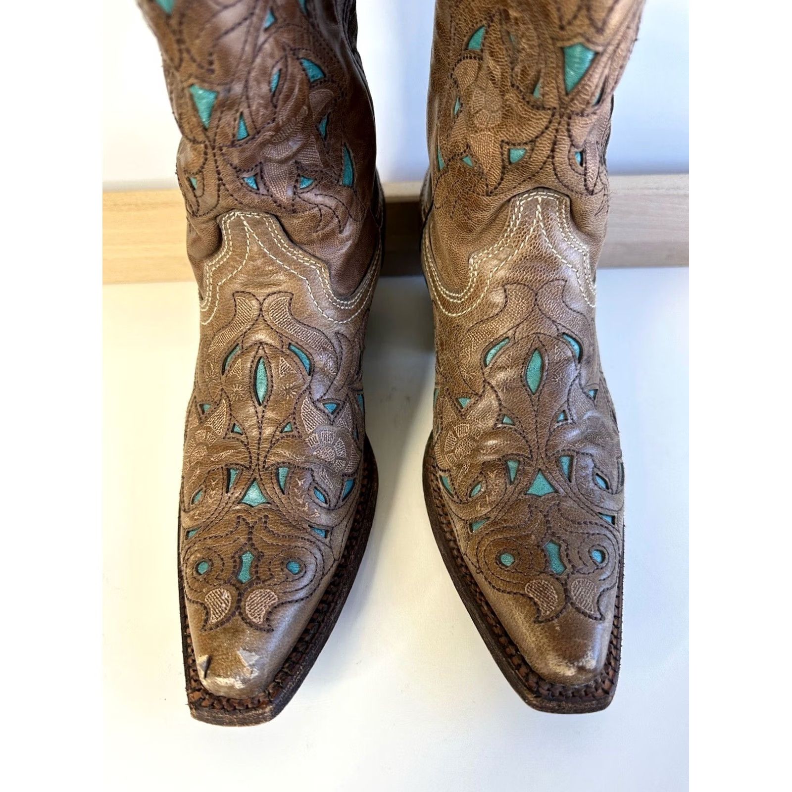 Vintage Corral Boots Cowgirl Snip Toe Leather Brown Turquoise Inlay Women’s 6 M Boots Brown Cowgirl Western Leather Turquoise Inlay 6 M Womens Size US 6 / IT 36 - 3 Thumbnail