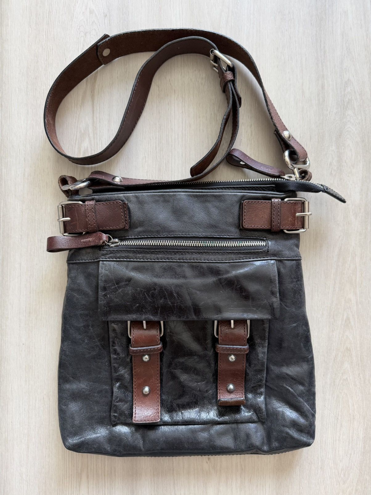 Vintage Vintage TANO Leather Crossbody Shoulder Bag Purse Messenger Size ONE SIZE - 1 Thumbnail