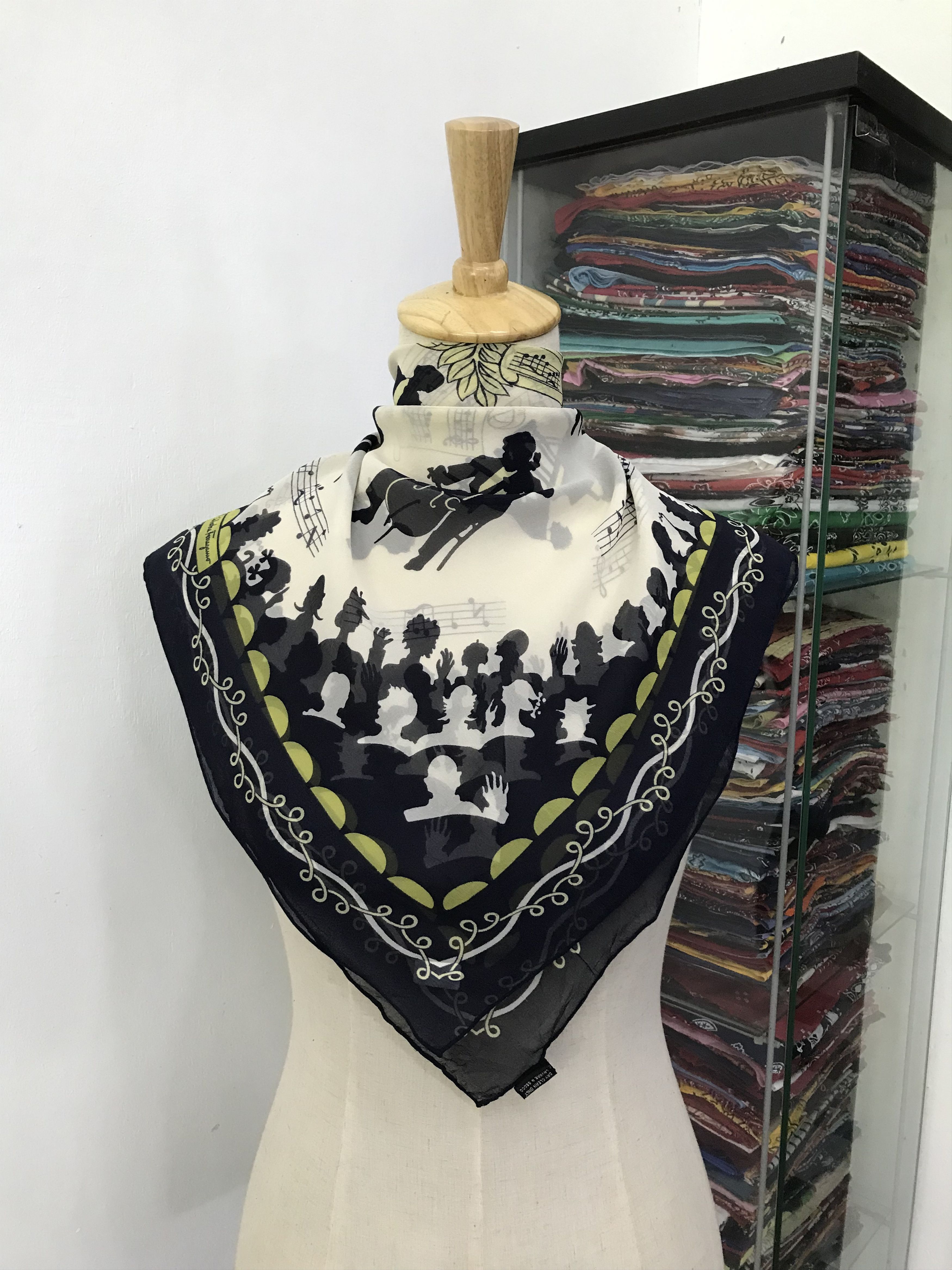 Vintage Vintage Salvatore Ferragamo Silk Scarf Size ONE SIZE - 1 Thumbnail