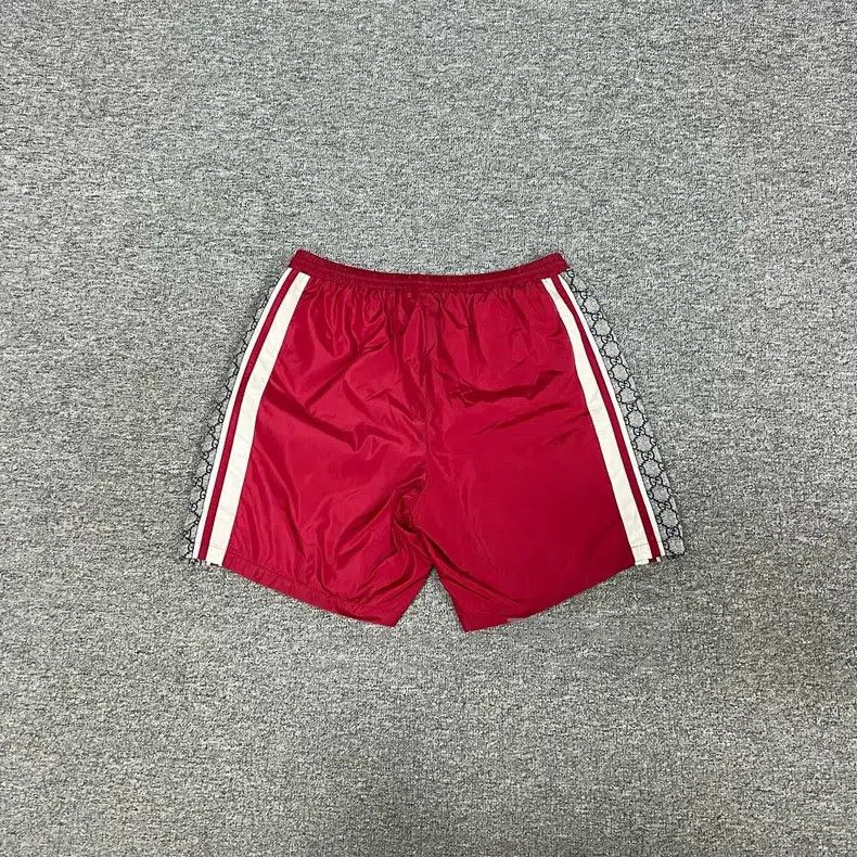 Gucci Gucci Snake pattern side stripes casual shorts Size 30" / US 8 / IT 44 - 2 Thumbnail
