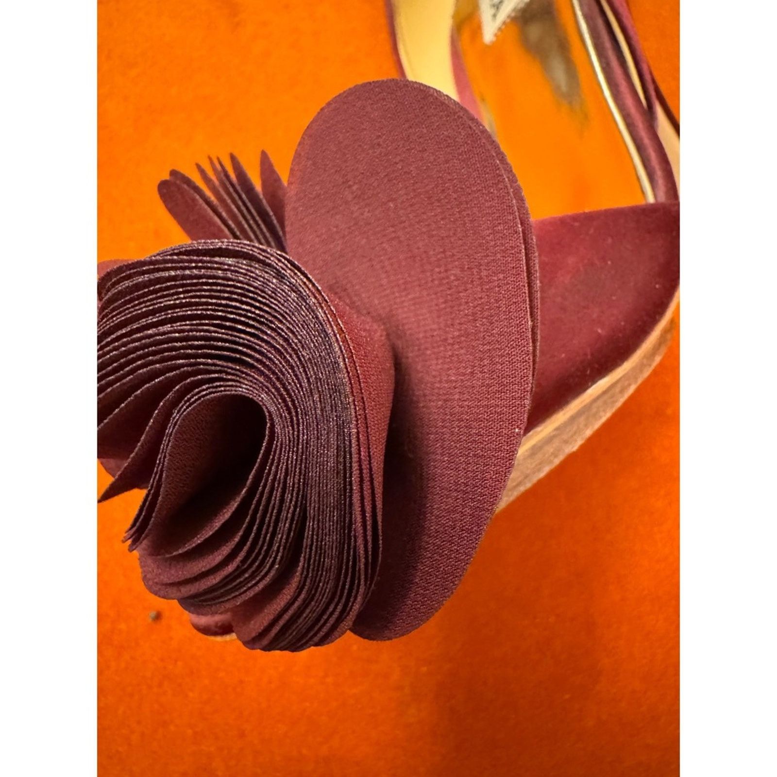 Badgley Mischka Badgley Mischka Burgundy Satin 5.5M Rosette Pumps Shoes Size US 5.5 / IT 35.5 - 6 Thumbnail