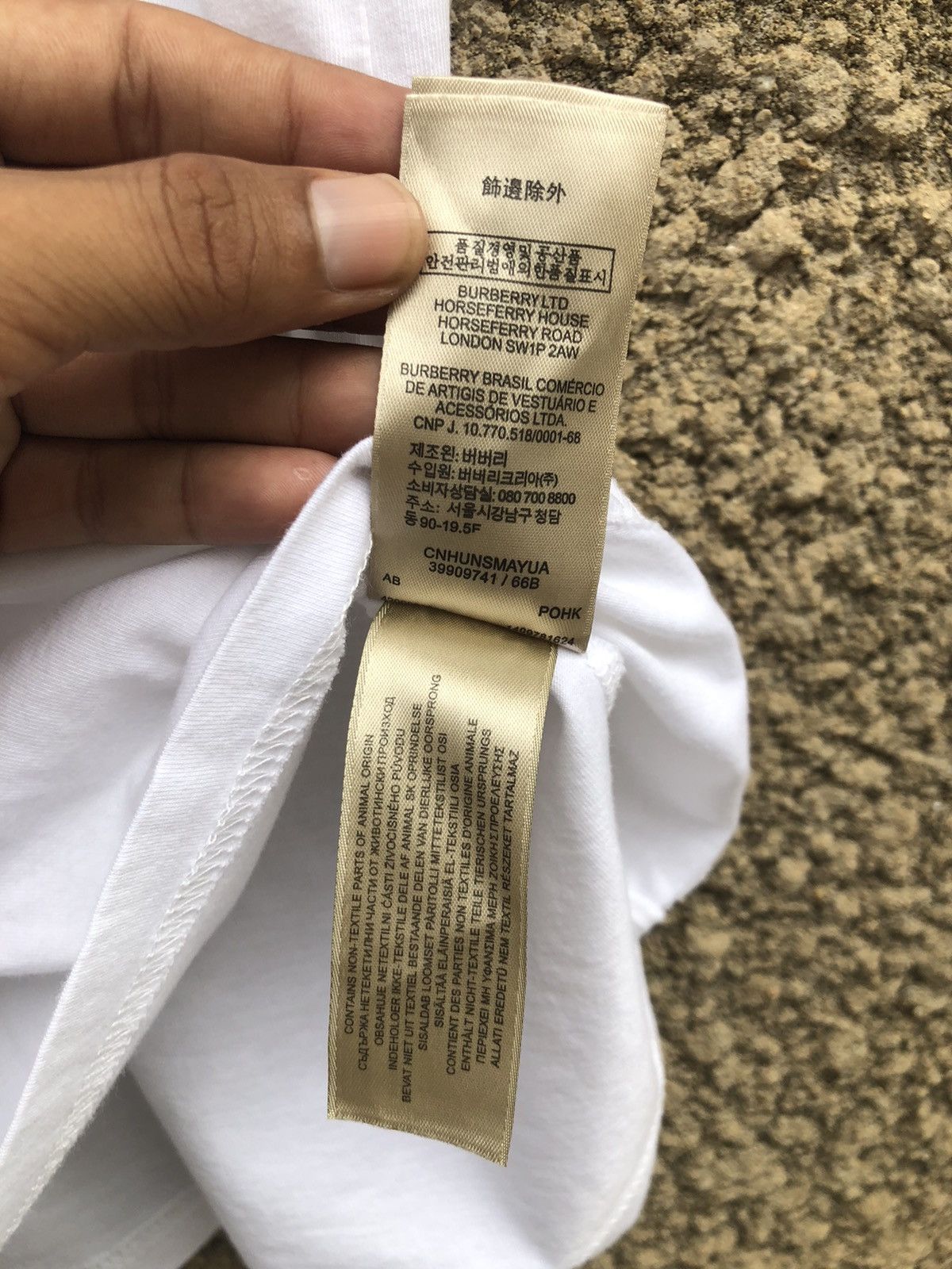 Burberry Burberry SpellOut Tshirt Embroidery Size US M / EU 48-50 / 2 - 4 Thumbnail