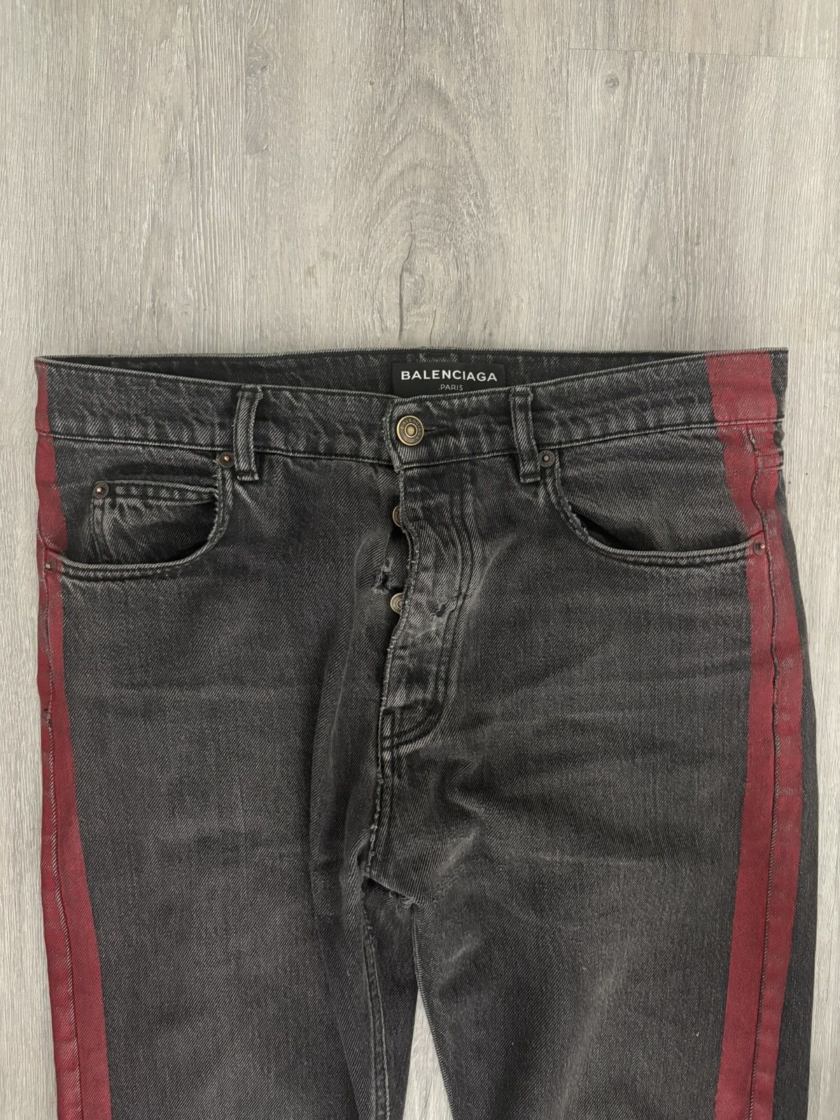 Balenciaga Balenciaga red strip jeans Size US 30 / EU 46 - 2 Thumbnail