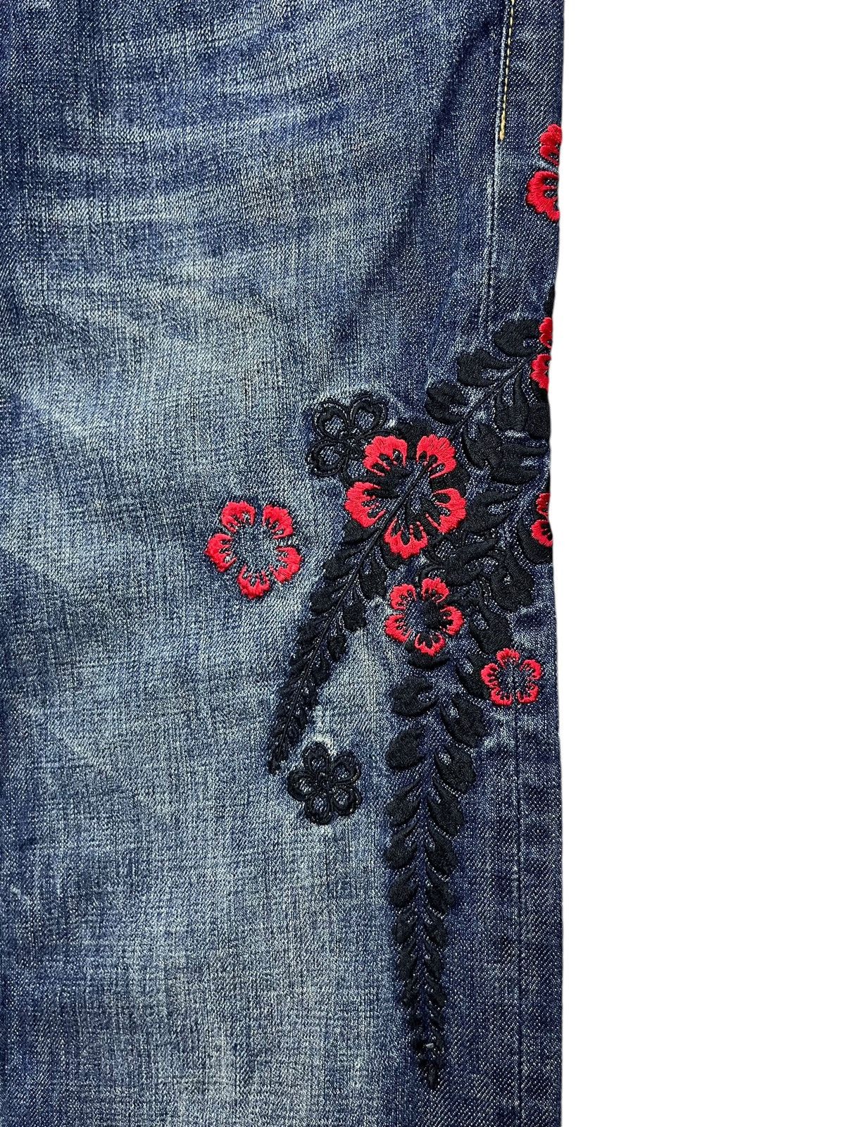 Takeo Kikuchi 🔥90’s TAKEO KIKUCHI Art Embroidery Flower Karakuri Tamashi Size US 29 - 3 Thumbnail