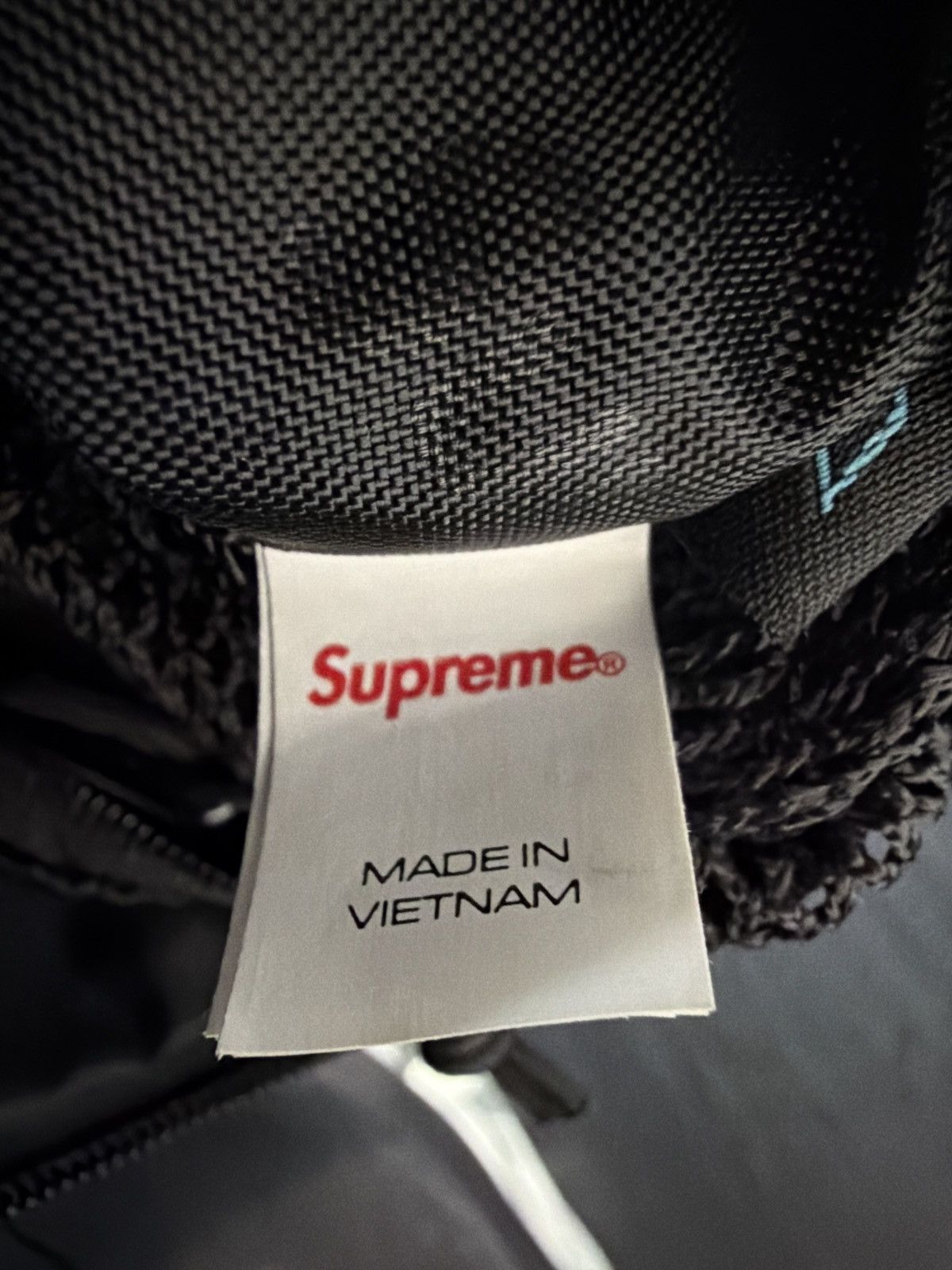 Supreme Supreme Logo Shoulder Bag Black FW23 Size ONE SIZE - 4 Thumbnail
