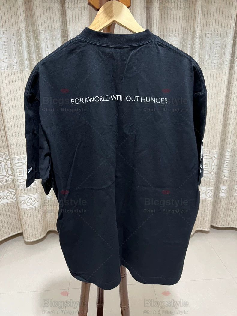 Balenciaga Balenciaga World Food Programme Logo Short Sleeve T-Shirt Size US M / EU 48-50 / 2 - 4 Thumbnail