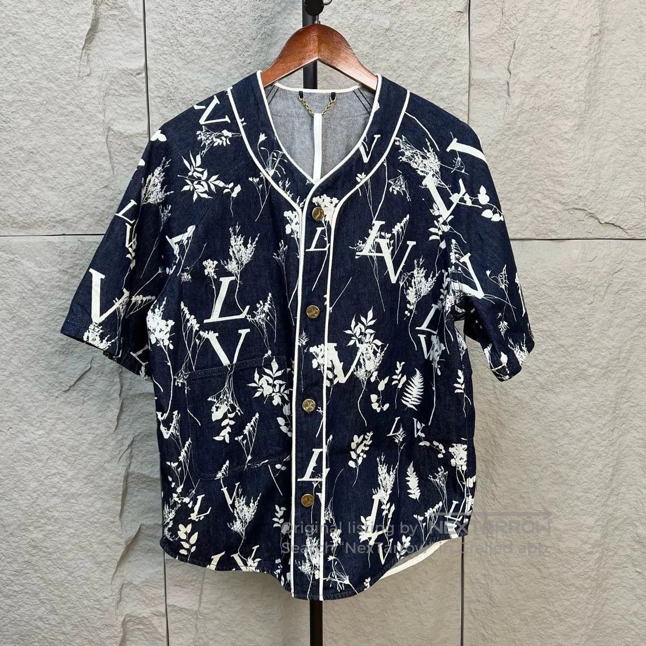 Louis Vuitton lv full print baseball shirt in navy. Size US M / EU 48-50 / 2 - 1 Thumbnail
