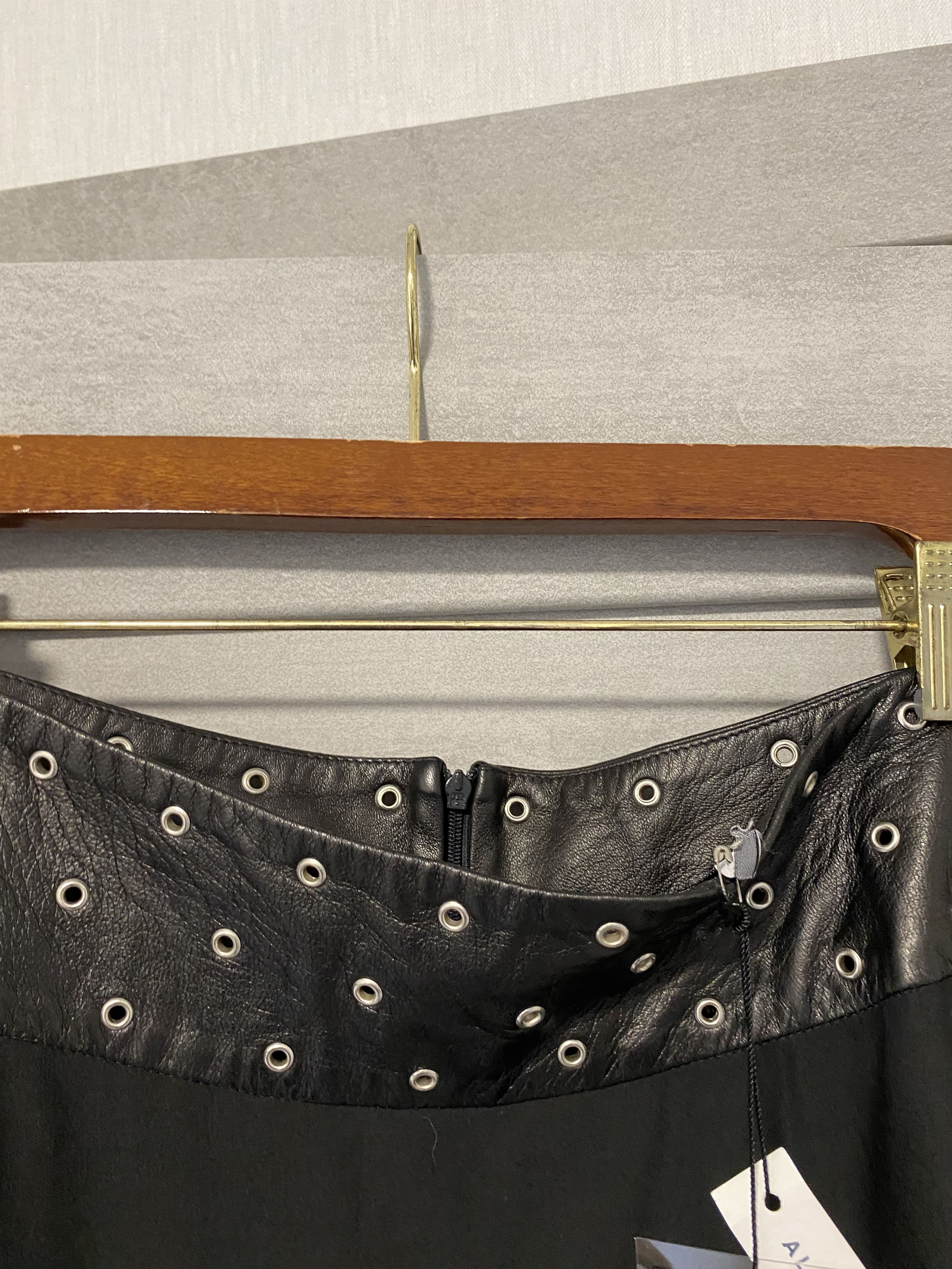 Alexander McQueen Runway Alexander McQueen F/W 1996 Dante wool skirt Size 32" / US 10 / IT 46 - 2 Thumbnail