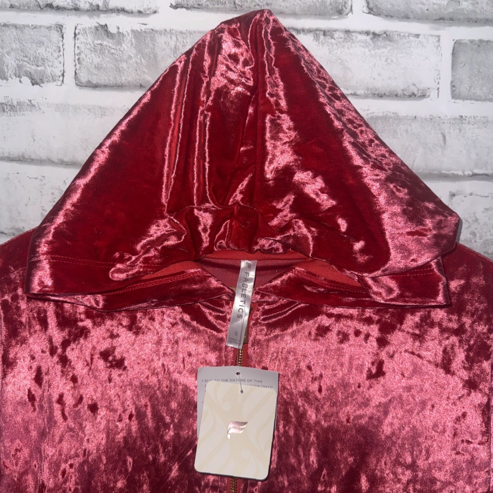 Fabletics NWT Fabletics PINK Full Zip velour Jacket Woman’s Size S Size S / US 4 / IT 40 - 2 Thumbnail