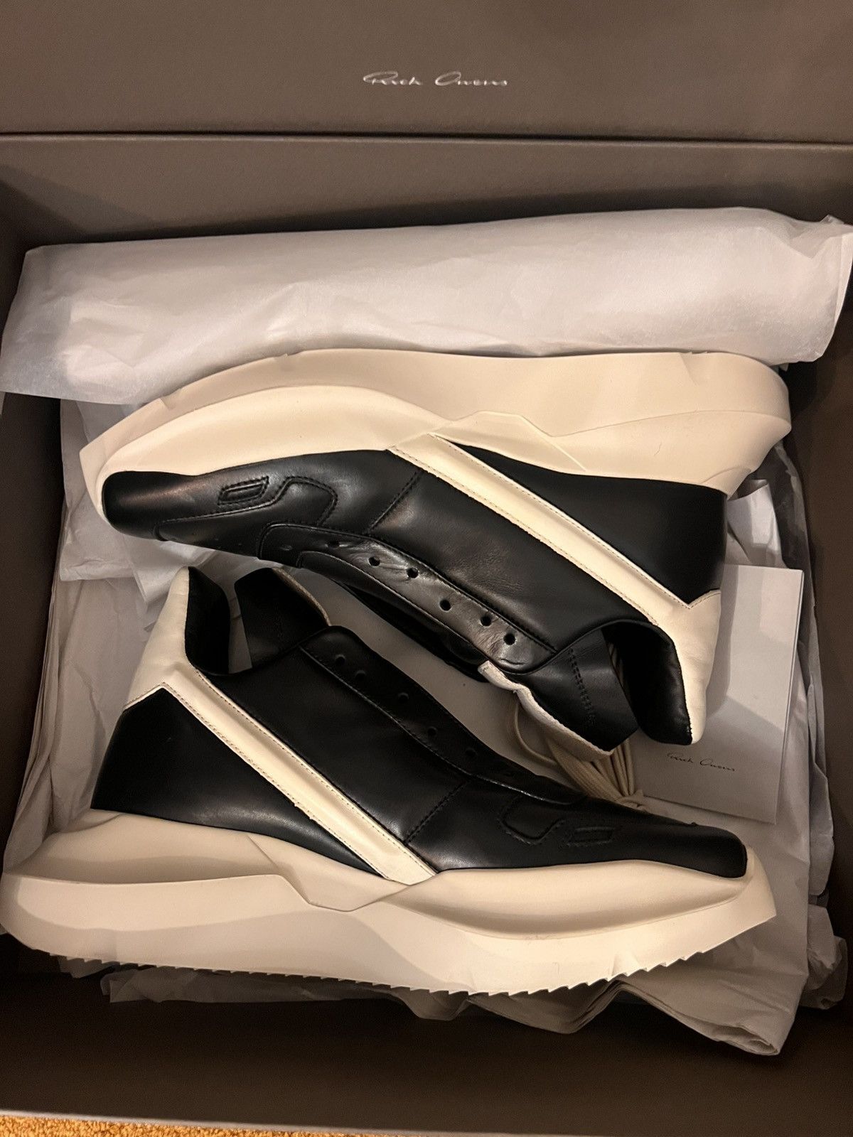 Balenciaga Runner