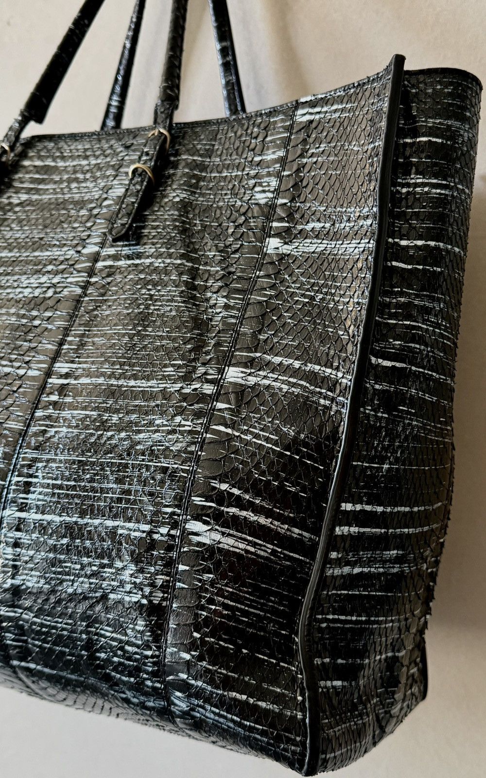 Balenciaga Balenciaga - 2000's - Python A4 - Papier Tote Bag Size ONE SIZE - 6 Thumbnail