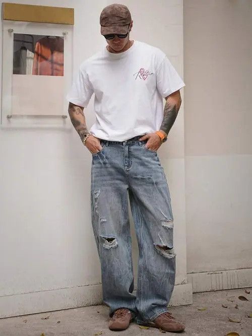 Jean RIPPED washed VIntage 90s retro jeans Size US 32 / EU 48 - 2 Thumbnail