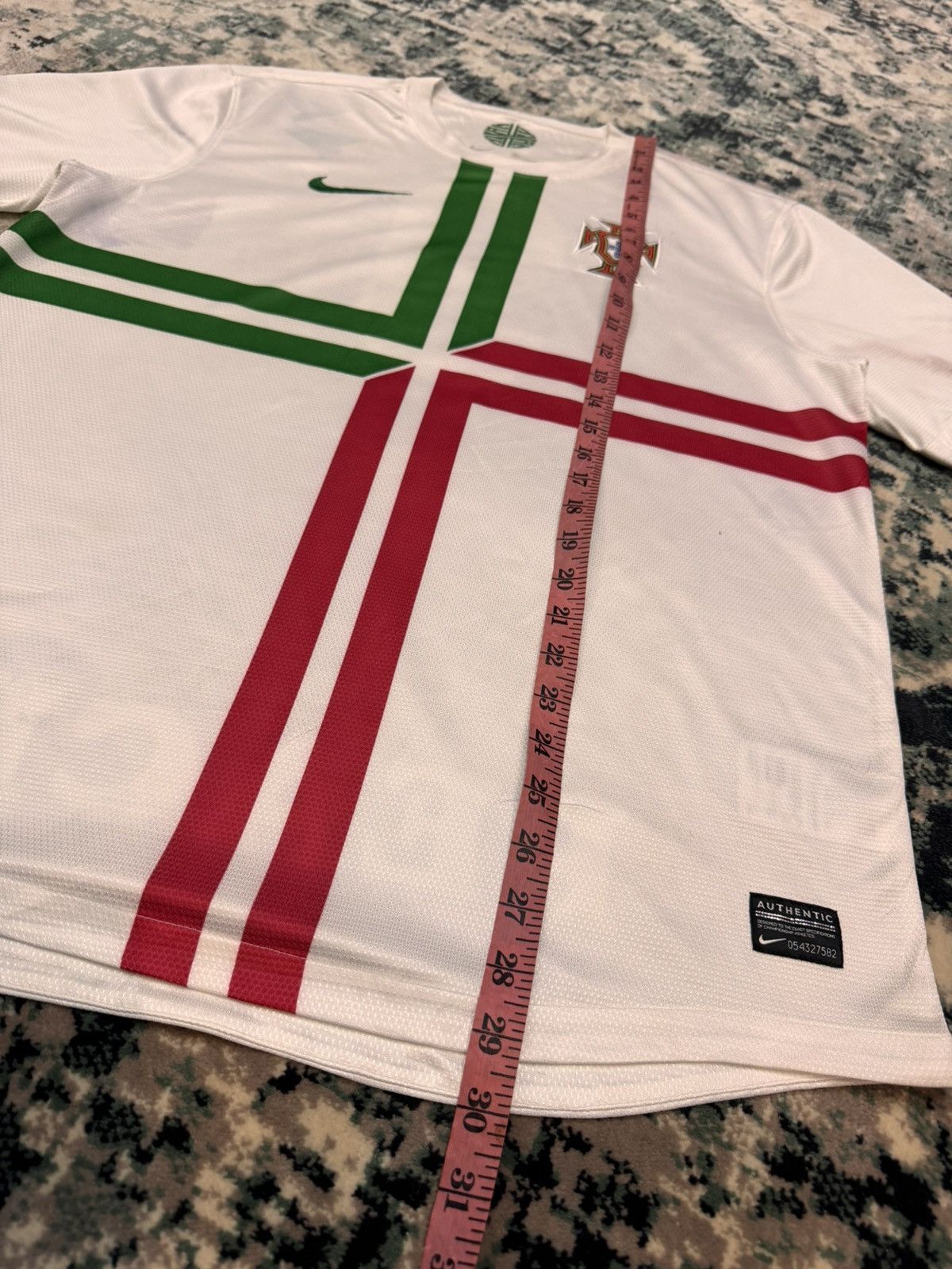 Vintage VINTAGE 2012-2013 PORTUGAL AWAY KIT JERSEY Size US L / EU 52-54 / 3 - 3 Thumbnail