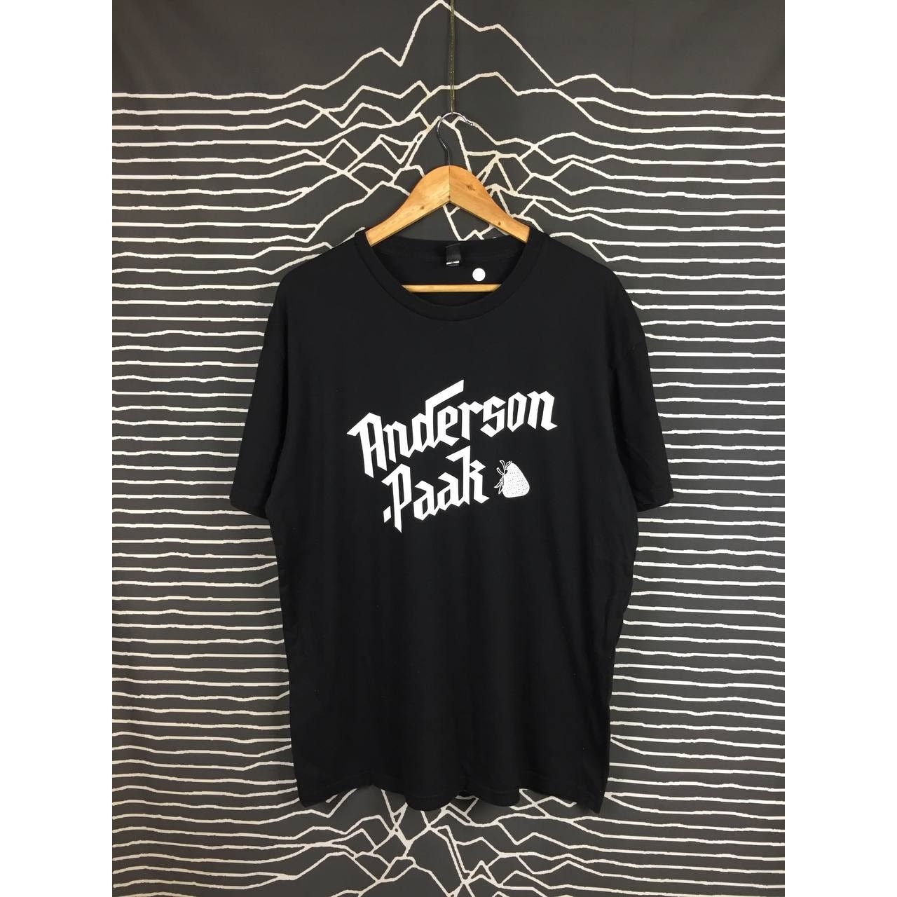 Band Tees × Rap Tees Anderson .Paak Strawberry Aesthetic Tour Rap Tees Size US XL / EU 56 / 4 - 2 Thumbnail
