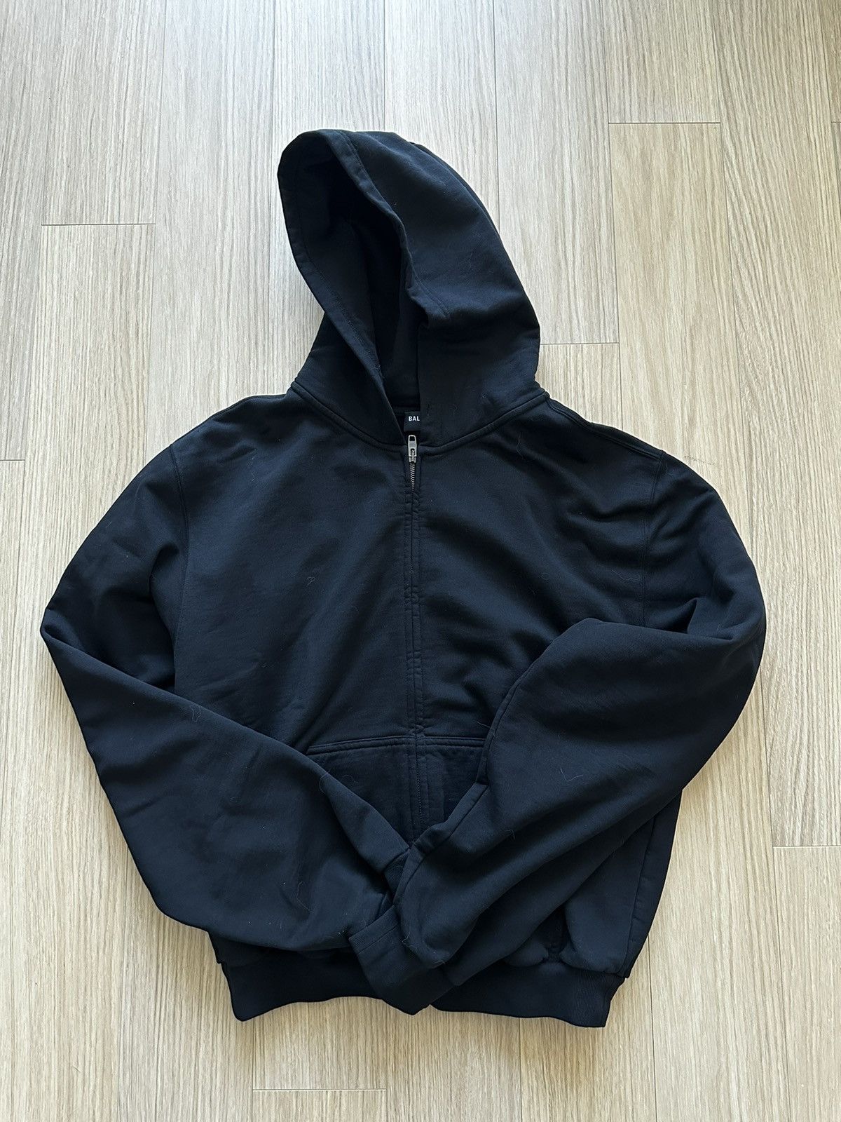 Balenciaga Balenciaga cropped zip up hoodie | Grailed Balenciaga Balenciaga cropped zip up hoodie | Grailed
